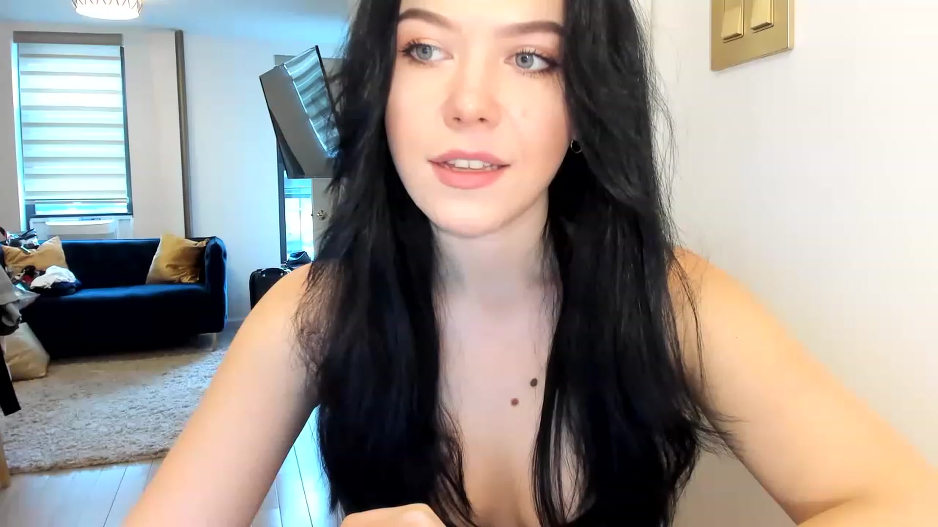 Gallery image thumbnail from Nancy_Morris's myfreecams stream on, 03/02/2023, 21:35 image 10 of 20