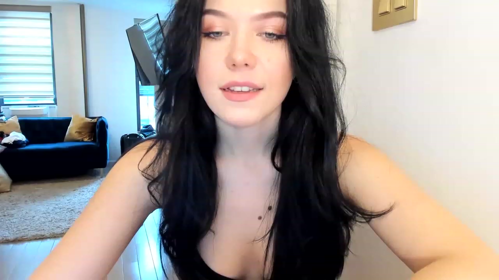 Gallery image thumbnail from Nancy_Morris's myfreecams stream on, 03/02/2023, 21:35 image 3 of 20