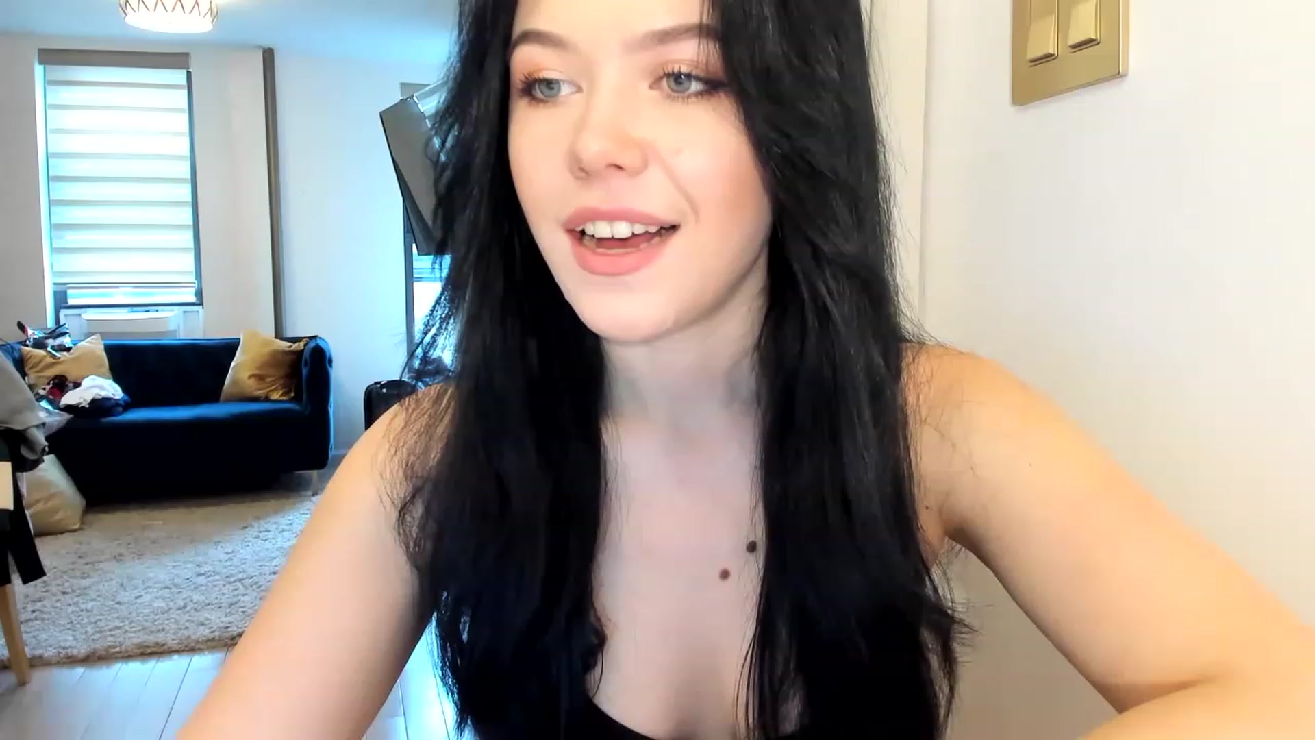 Gallery image thumbnail from Nancy_Morris's myfreecams stream on, 03/02/2023, 21:35 image 8 of 20