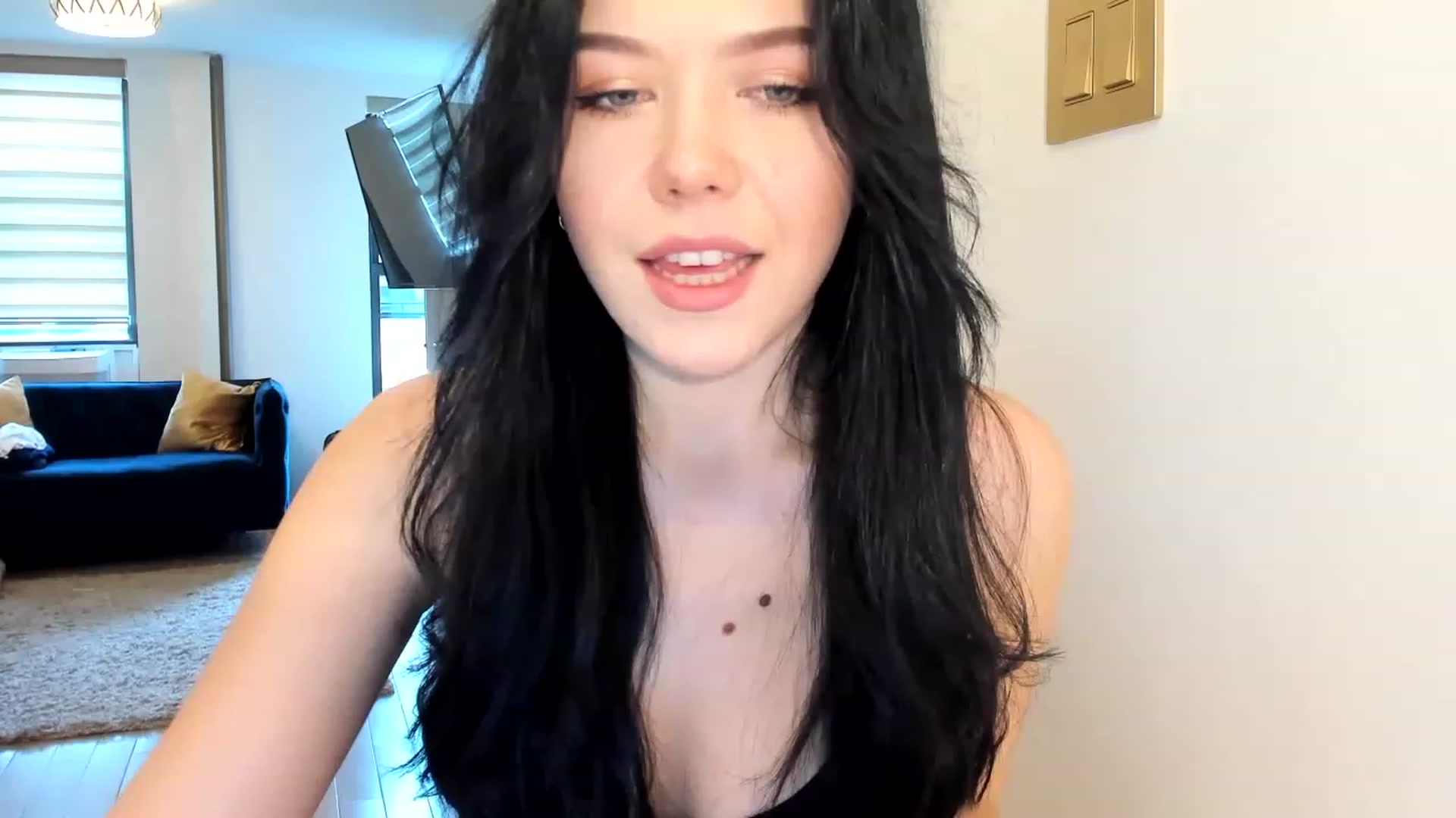 Gallery image thumbnail from Nancy_Morris's myfreecams stream on, 03/02/2023, 21:35 image 2 of 20