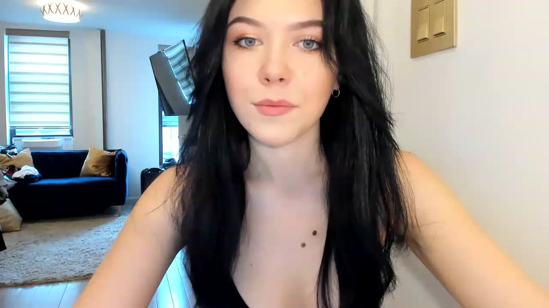 Gallery image thumbnail from Nancy_Morris's myfreecams stream on, 03/02/2023, 21:35 image 6 of 20