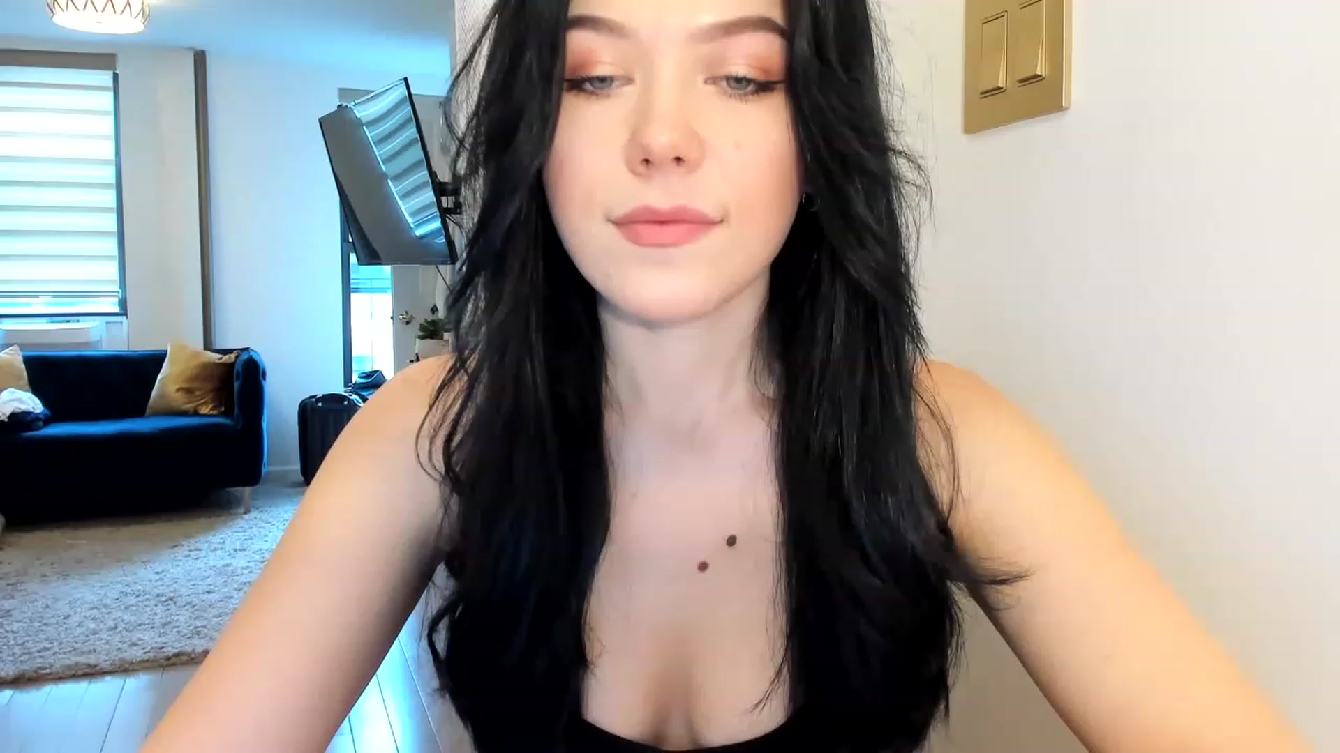 Gallery image thumbnail from Nancy_Morris's myfreecams stream on, 03/02/2023, 21:35 image 1 of 20