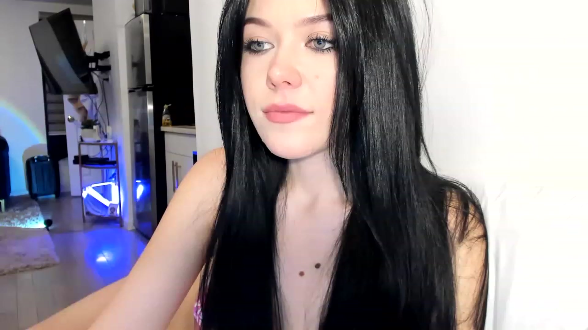 Gallery image thumbnail from Nancy_Morris's myfreecams stream on, 03/04/2023, 24:01 image 9 of 20