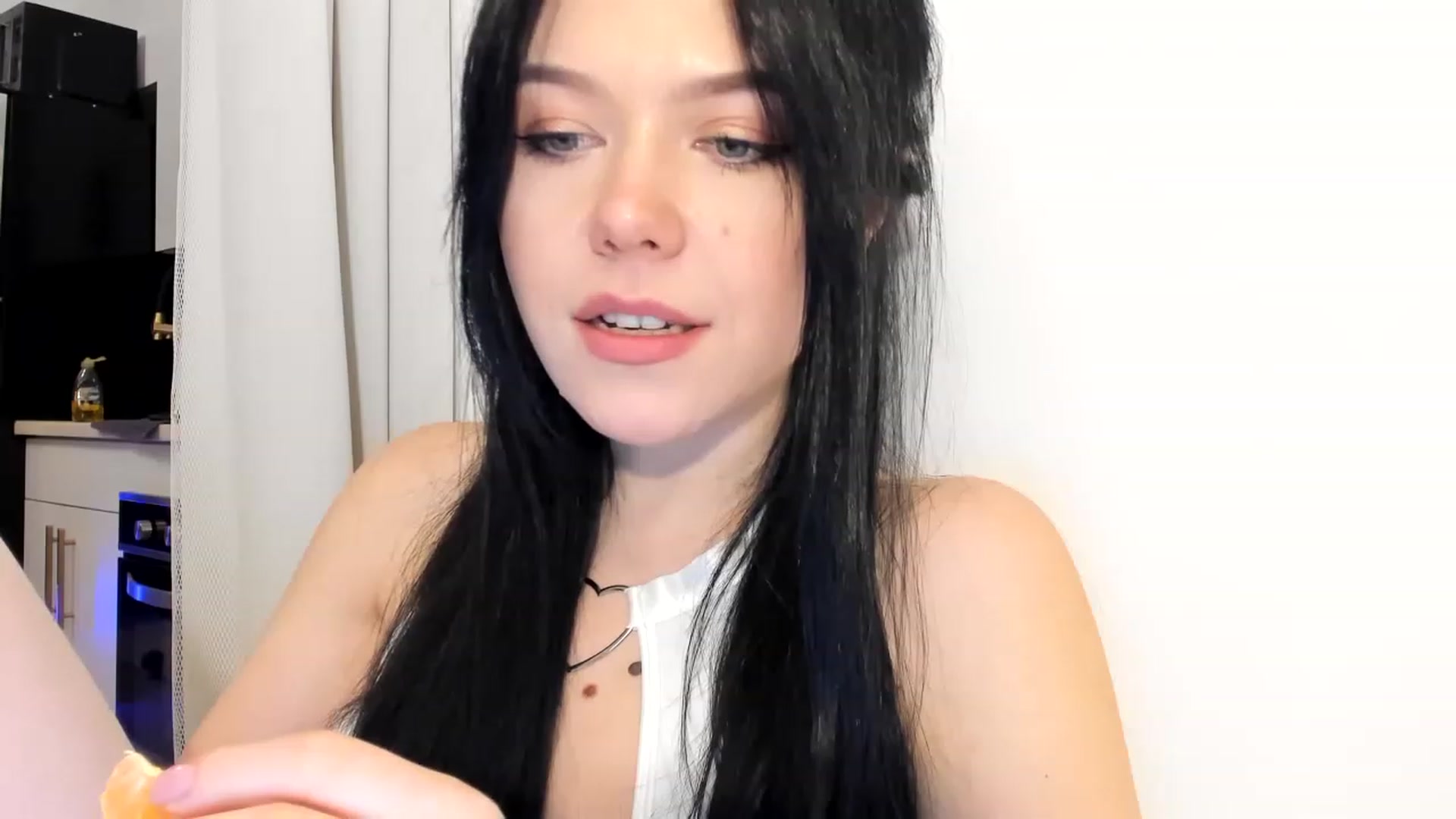 Gallery image thumbnail from Nancy_Morris's myfreecams stream on, 03/05/2023, 03:30 image 17 of 20