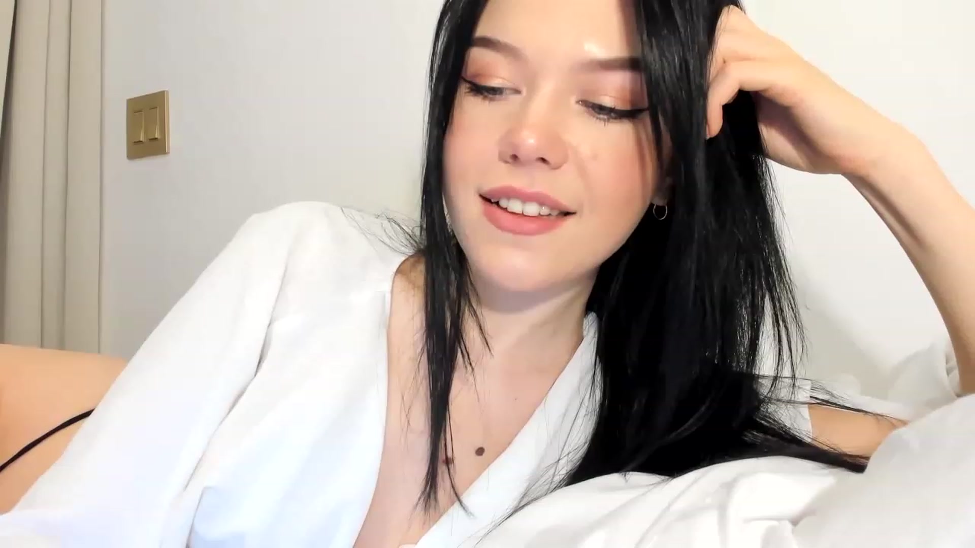Gallery image thumbnail from Nancy_Morris's myfreecams stream on, 03/08/2023, 20:35 image 11 of 20