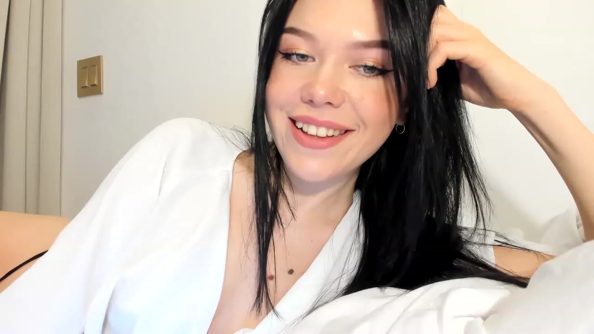 Gallery image thumbnail from Nancy_Morris's myfreecams stream on, 03/08/2023, 20:35 image 9 of 20