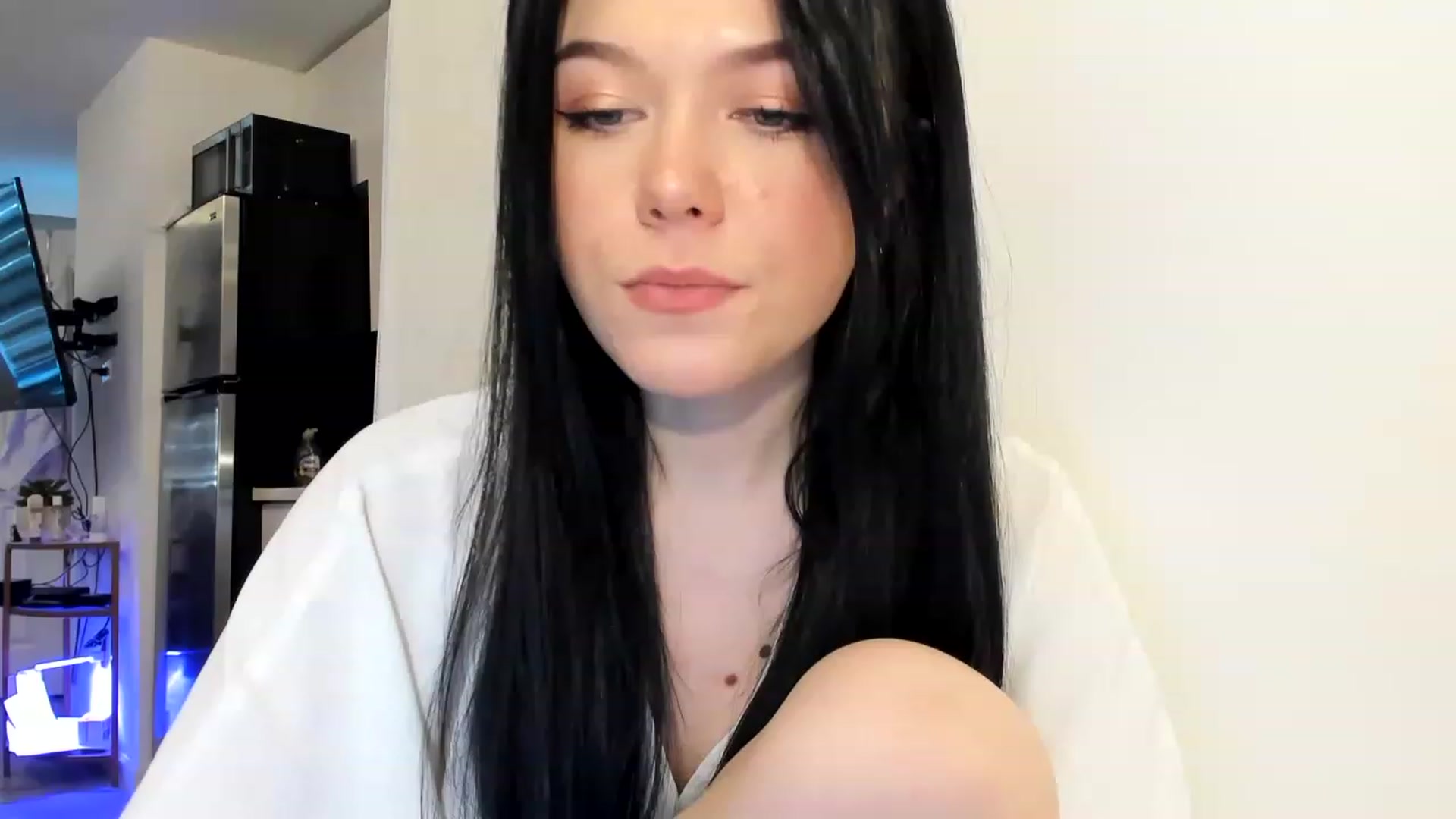 Gallery image thumbnail from Nancy_Morris's myfreecams stream on, 03/08/2023, 22:59 image 1 of 20