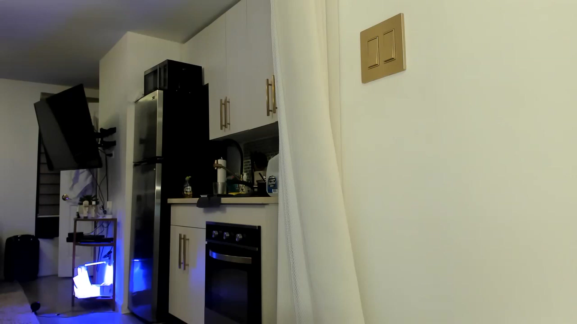 Gallery image thumbnail from Nancy_Morris's myfreecams stream on, 03/09/2023, 01:54 image 16 of 20