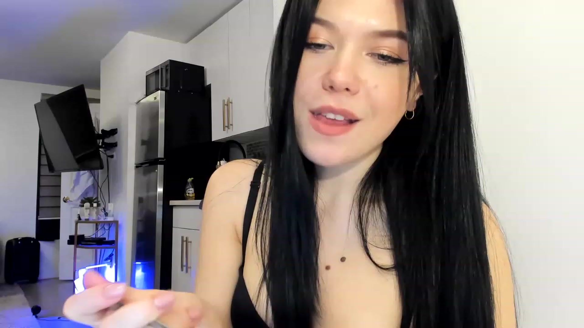 Gallery image thumbnail from Nancy_Morris's myfreecams stream on, 03/09/2023, 01:54 image 18 of 20