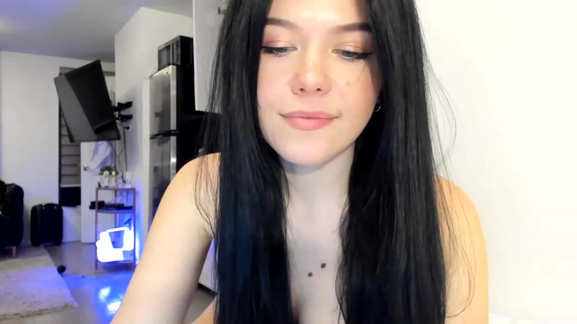Gallery image thumbnail from Nancy_Morris's myfreecams stream on, 03/09/2023, 01:54 image 6 of 20