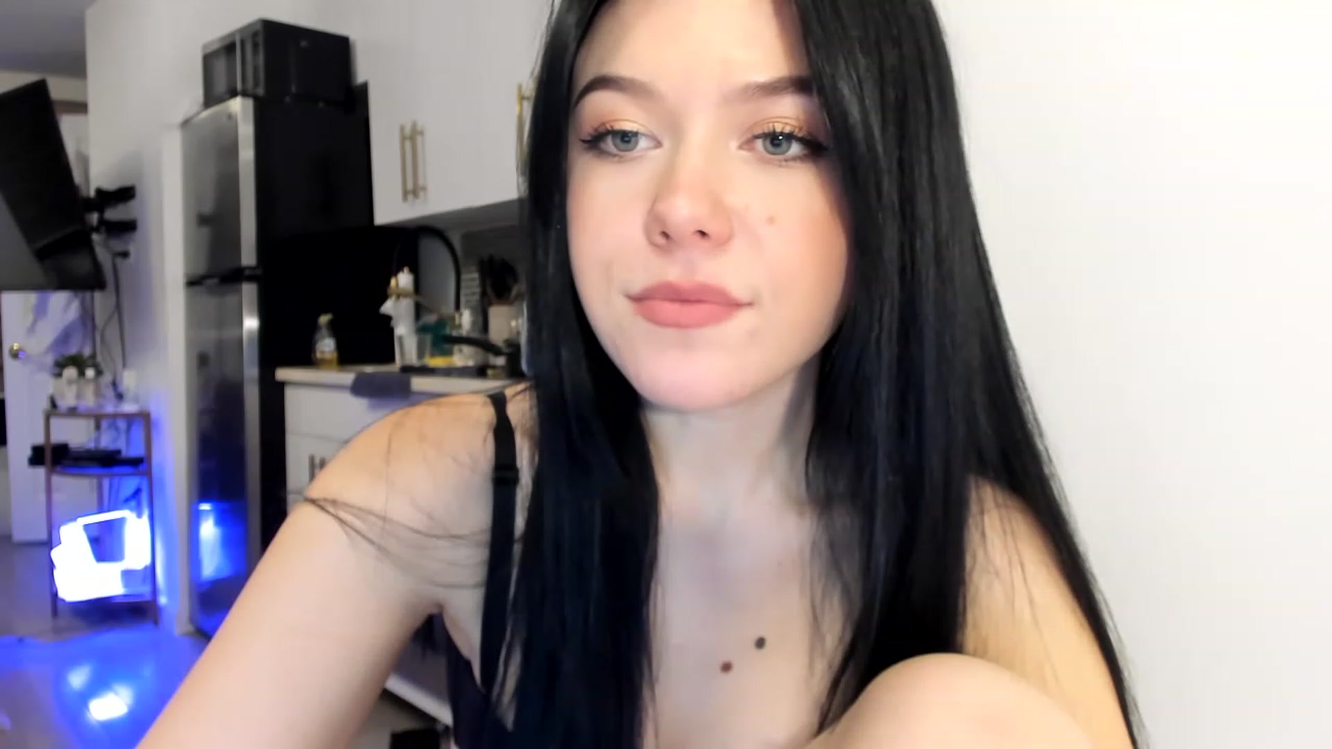 Gallery image thumbnail from Nancy_Morris's myfreecams stream on, 03/09/2023, 01:54 image 20 of 20