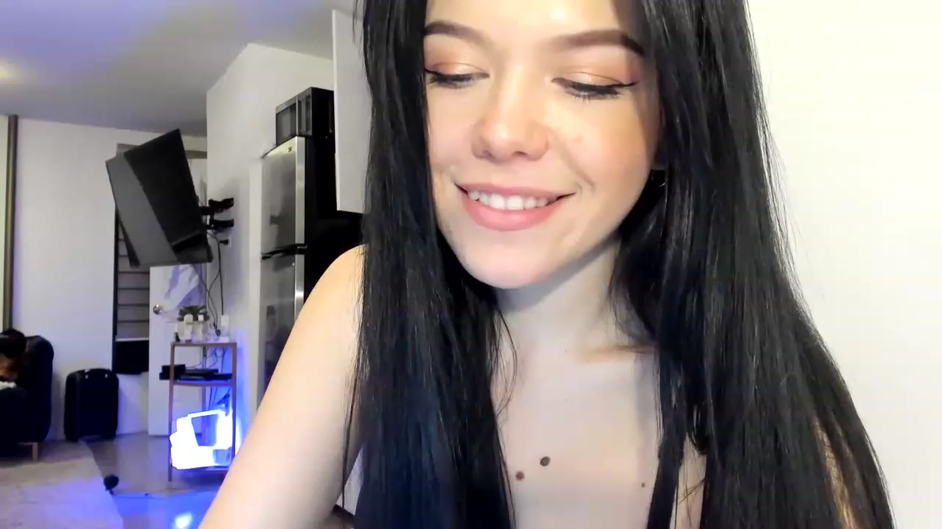 Gallery image thumbnail from Nancy_Morris's myfreecams stream on, 03/09/2023, 01:54 image 10 of 20