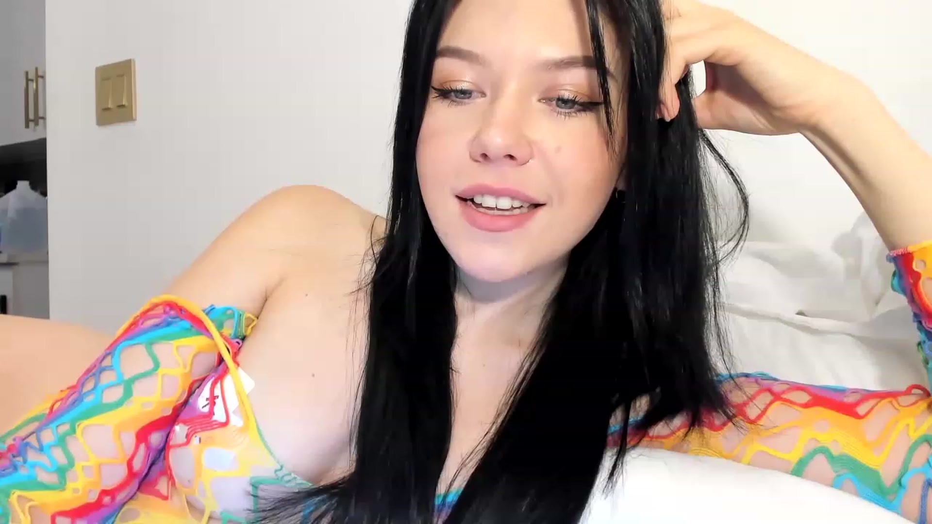 Gallery image thumbnail from Nancy_Morris's myfreecams stream on, 03/10/2023, 21:37 image 3 of 20