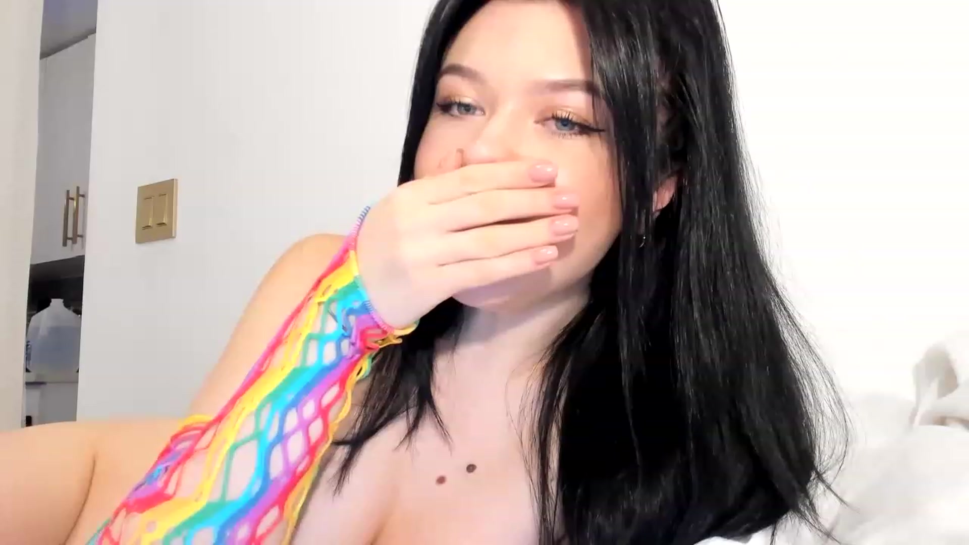 Gallery image thumbnail from Nancy_Morris's myfreecams stream on, 03/10/2023, 21:37 image 9 of 20