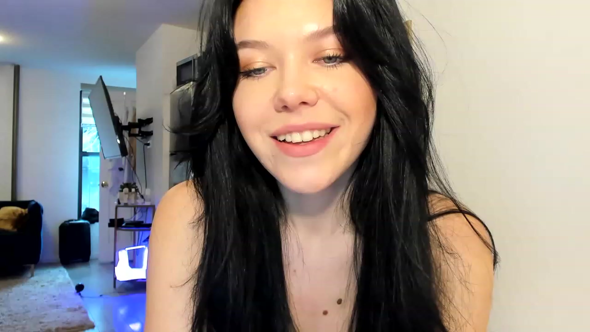 Gallery image thumbnail from Nancy_Morris's myfreecams stream on, 03/12/2023, 21:25 image 2 of 20