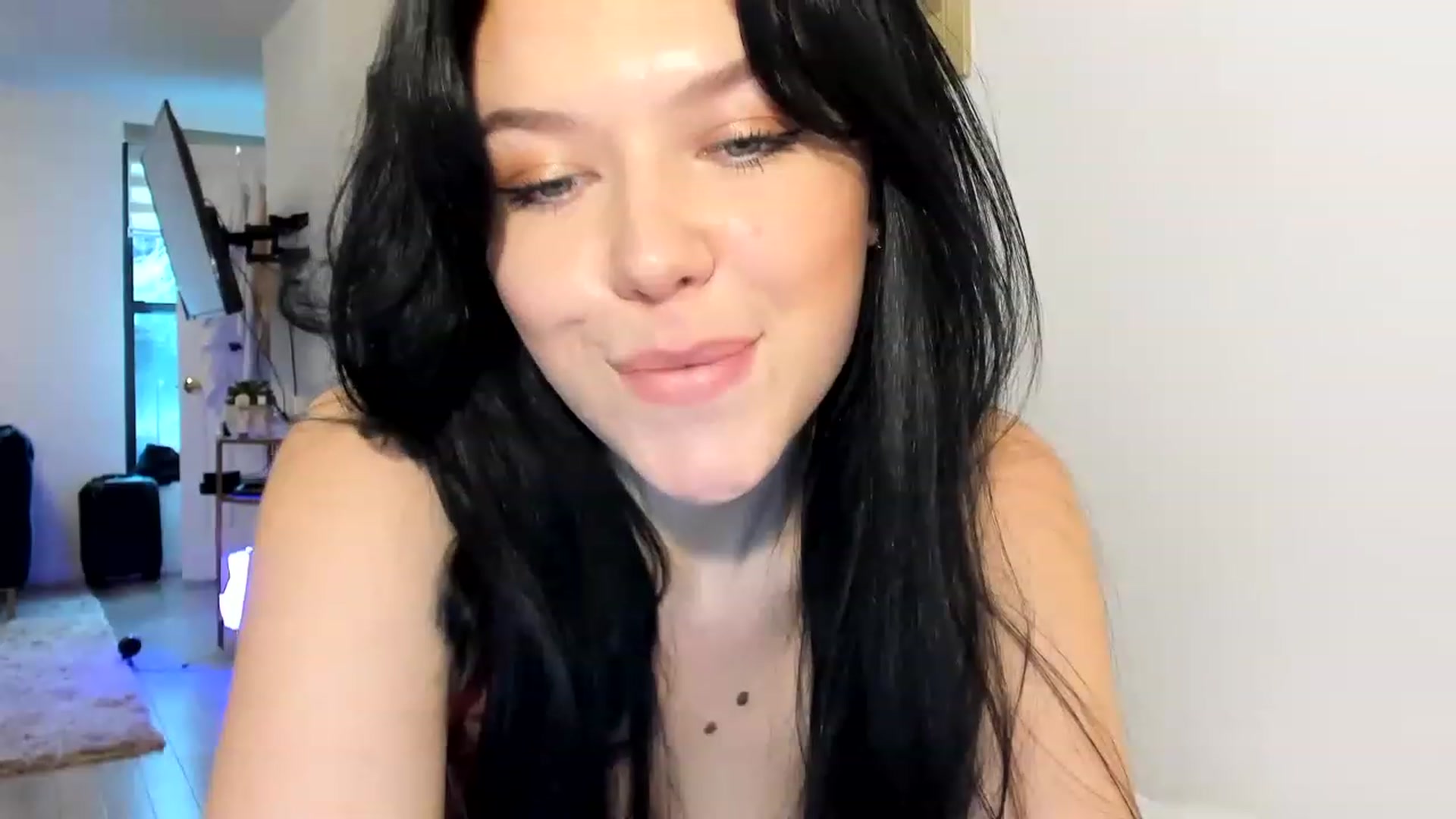 Gallery image thumbnail from Nancy_Morris's myfreecams stream on, 03/12/2023, 21:25 image 16 of 20
