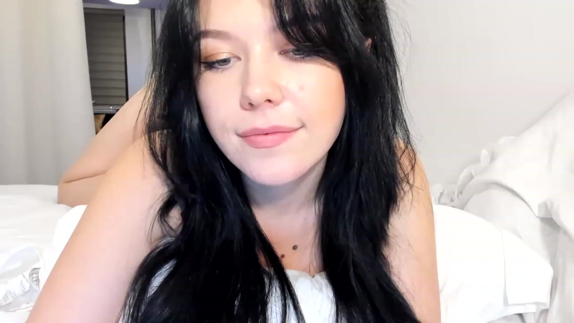 Gallery image thumbnail from Nancy_Morris's myfreecams stream on, 03/12/2023, 23:56 image 12 of 20