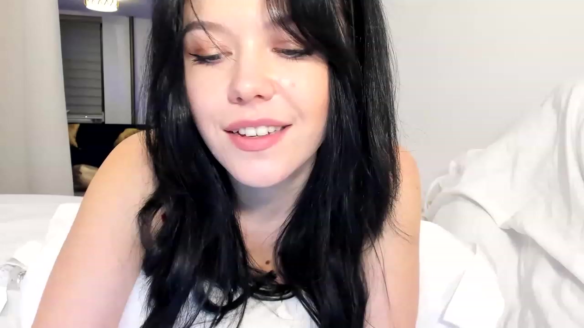 Gallery image thumbnail from Nancy_Morris's myfreecams stream on, 03/12/2023, 23:56 image 3 of 20