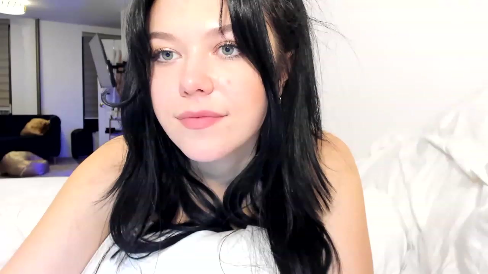 Gallery image thumbnail from Nancy_Morris's myfreecams stream on, 03/13/2023, 02:15 image 18 of 20