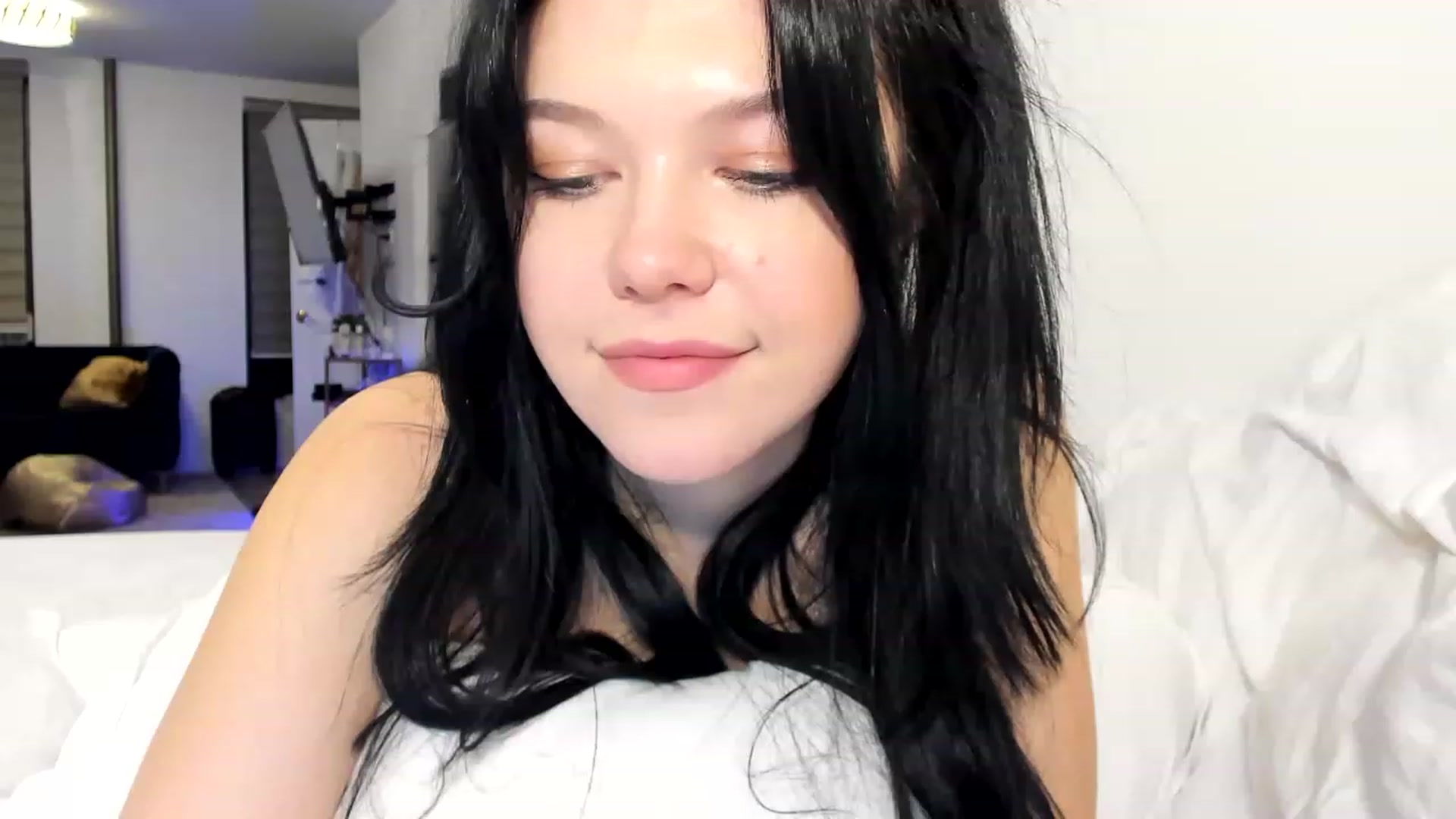 Gallery image thumbnail from Nancy_Morris's myfreecams stream on, 03/13/2023, 02:15 image 17 of 20