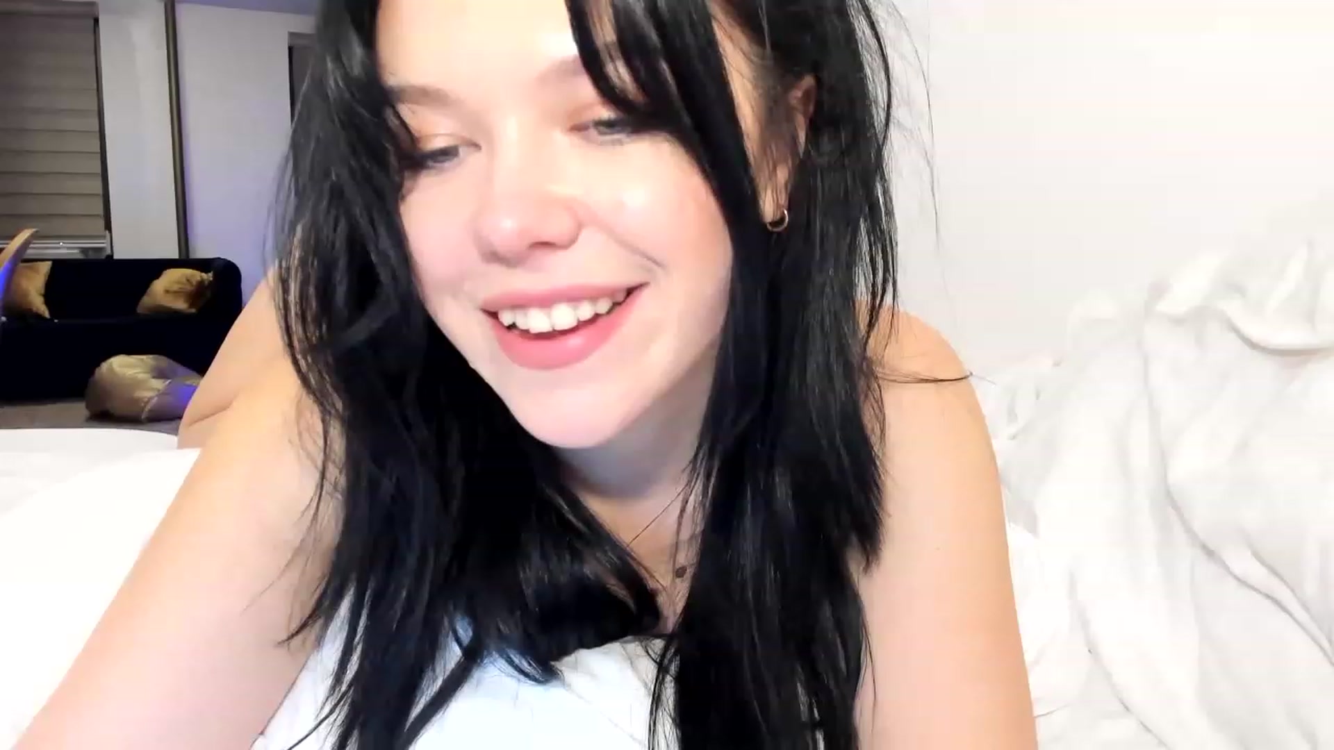Gallery image thumbnail from Nancy_Morris's myfreecams stream on, 03/13/2023, 02:15 image 4 of 20