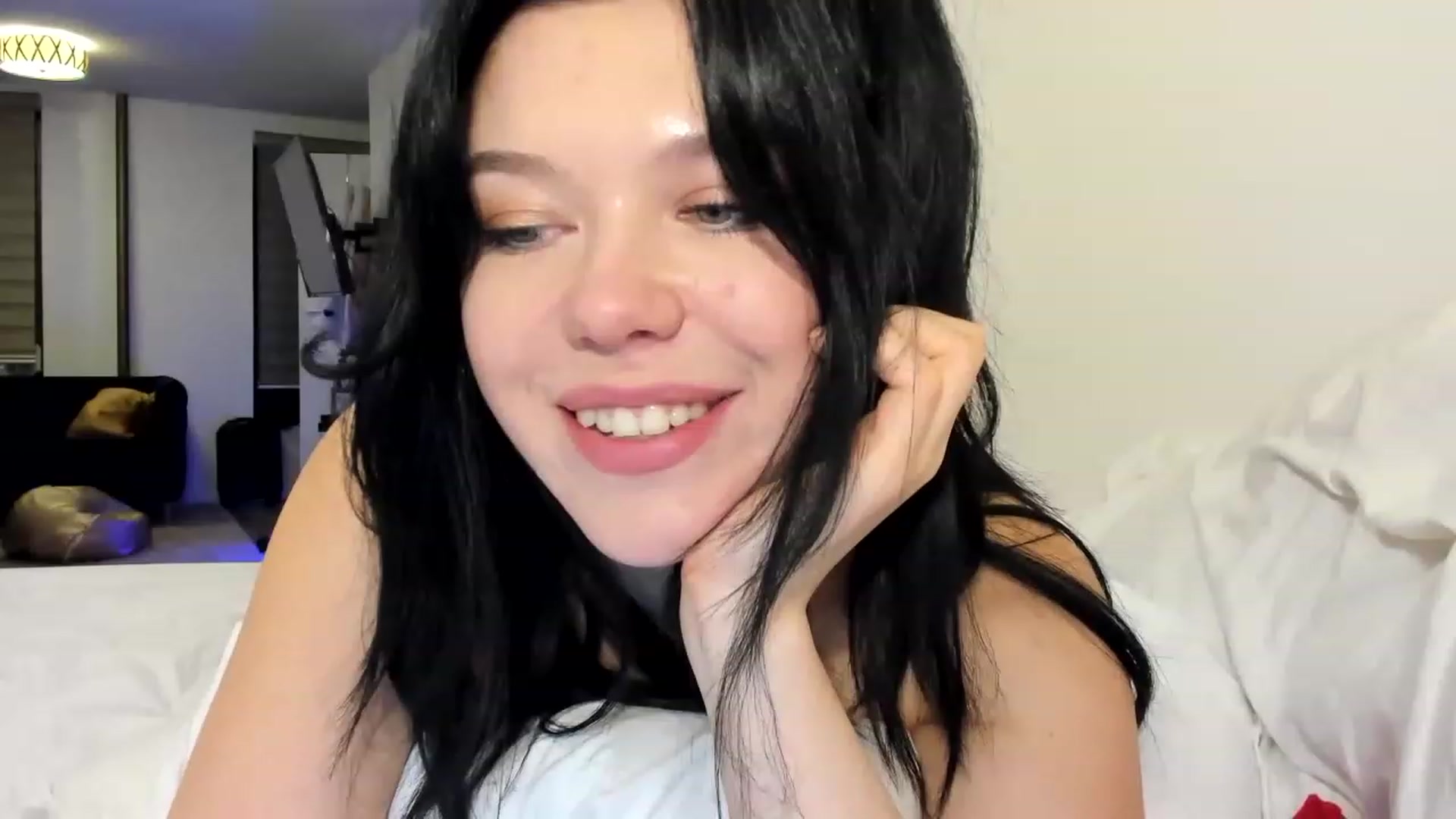 Gallery image thumbnail from Nancy_Morris's myfreecams stream on, 03/13/2023, 02:15 image 15 of 20