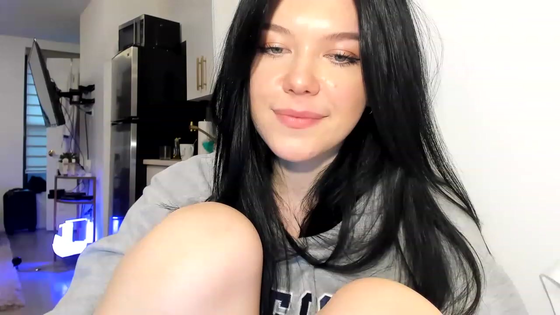 Gallery image thumbnail from Nancy_Morris's myfreecams stream on, 03/13/2023, 23:11 image 15 of 20