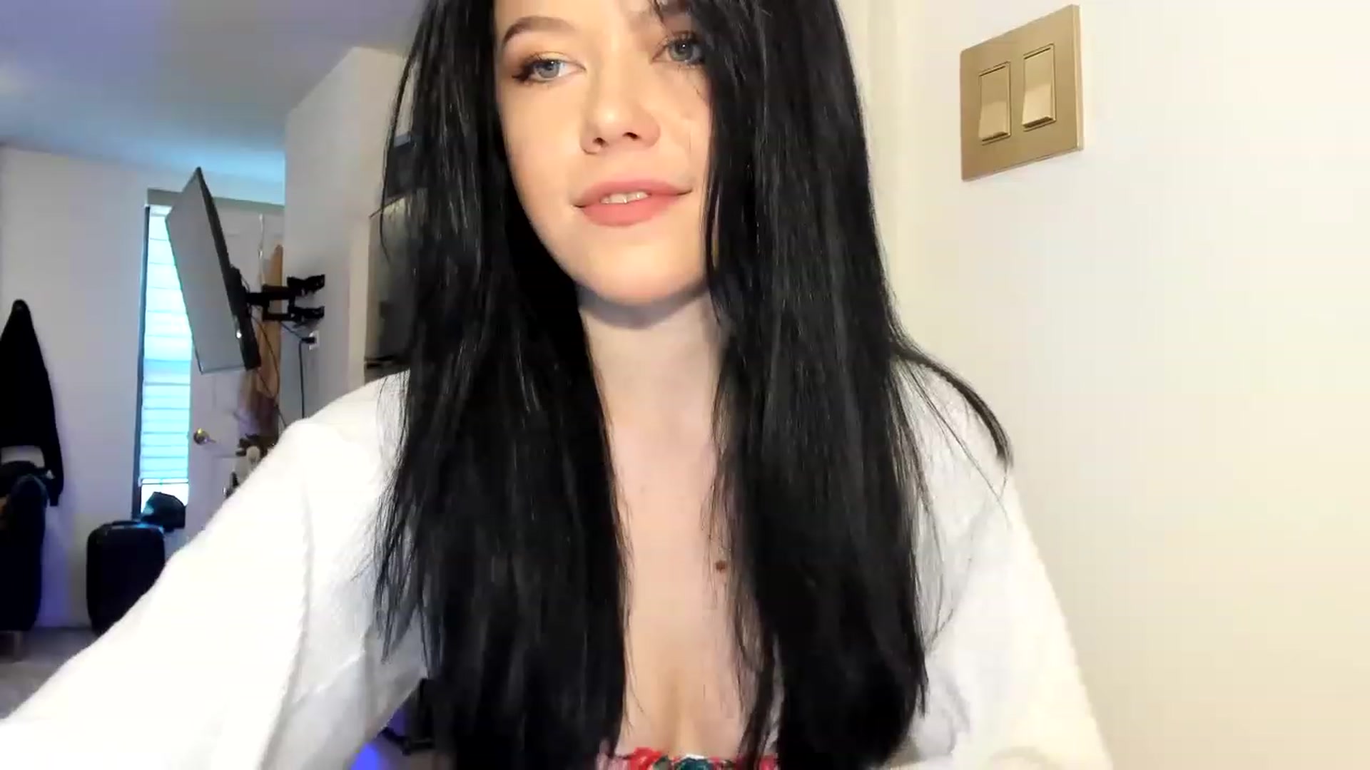 Gallery image thumbnail from Nancy_Morris's myfreecams stream on, 03/15/2023, 19:42 image 16 of 20