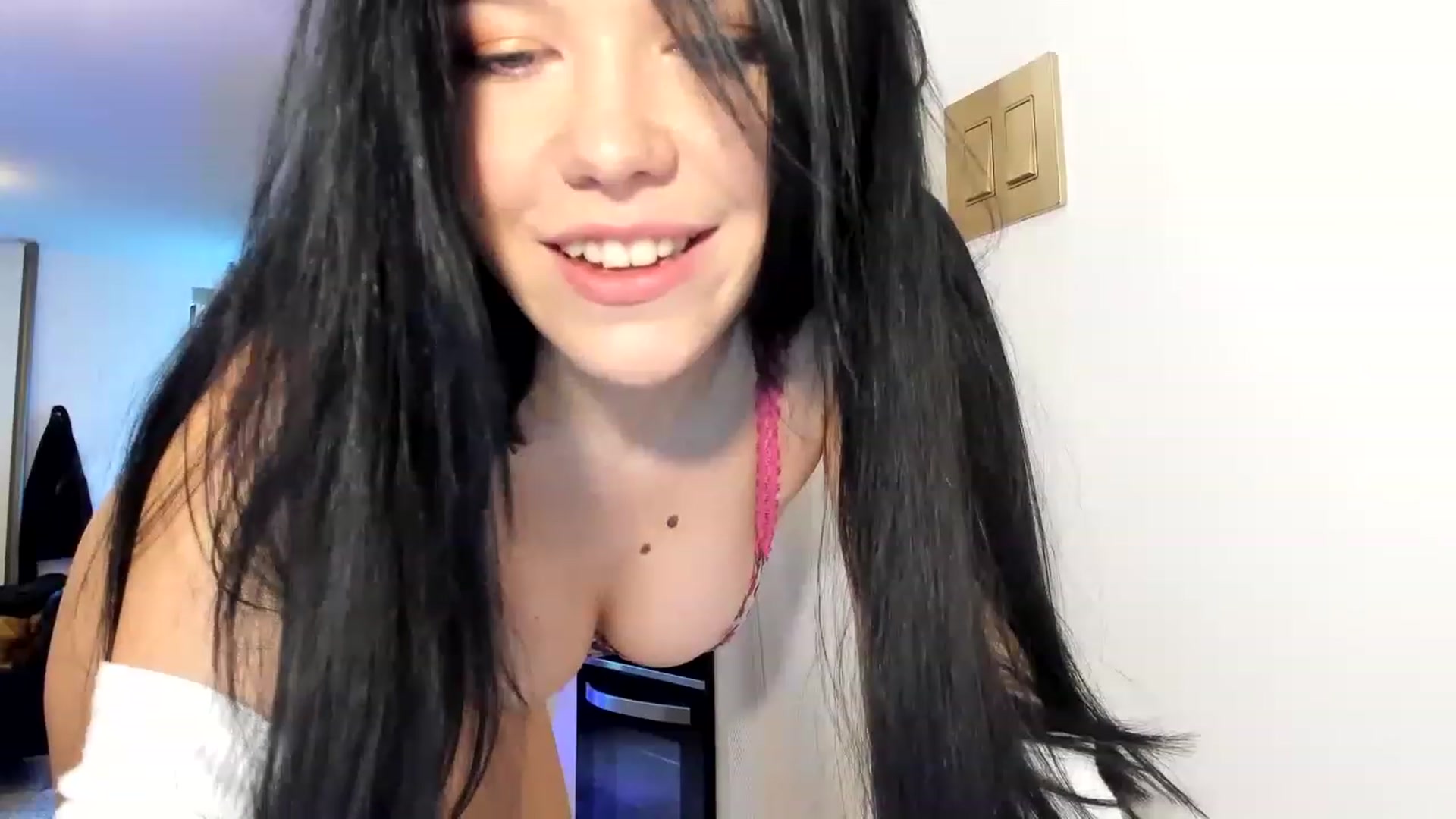 Gallery image thumbnail from Nancy_Morris's myfreecams stream on, 03/15/2023, 20:30 image 20 of 20