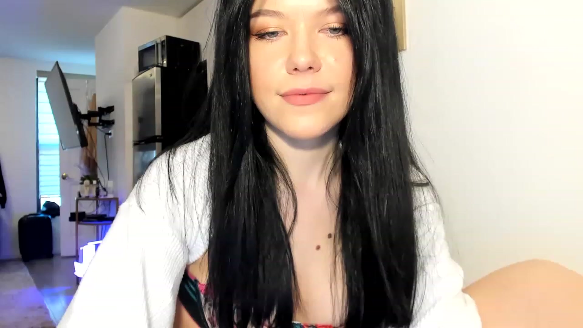 Gallery image thumbnail from Nancy_Morris's myfreecams stream on, 03/15/2023, 20:30 image 3 of 20
