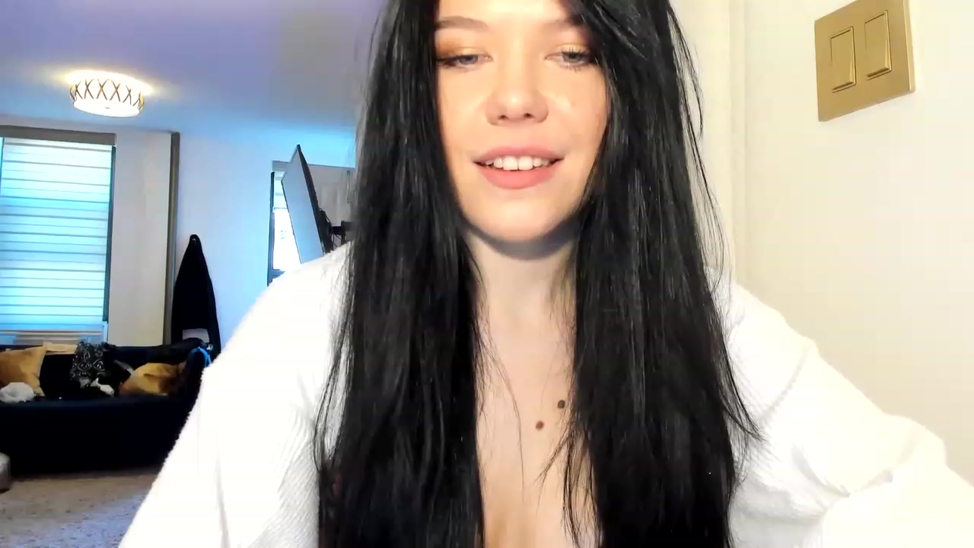 Gallery image thumbnail from Nancy_Morris's myfreecams stream on, 03/15/2023, 20:49 image 18 of 20