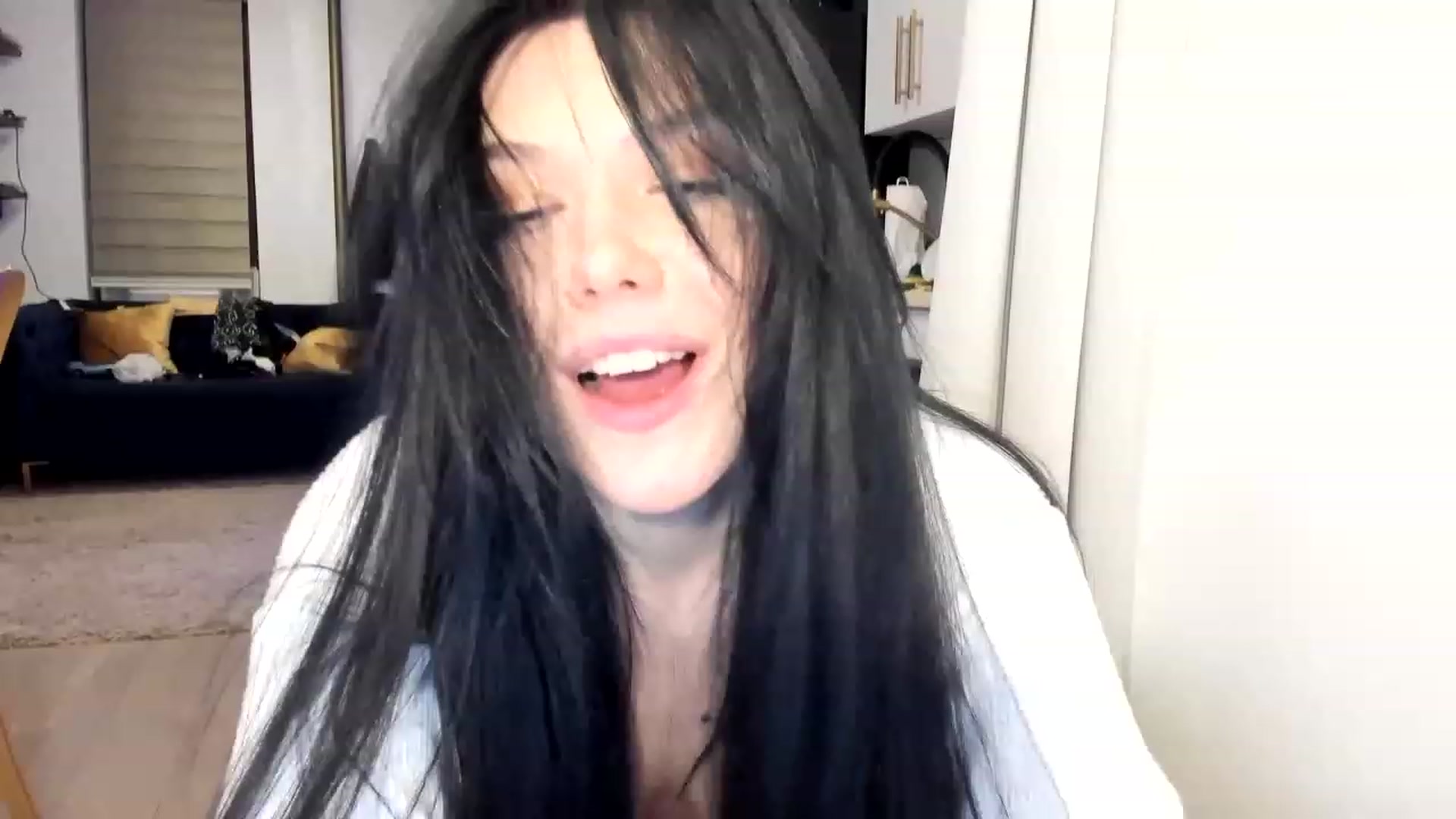 Gallery image thumbnail from Nancy_Morris's myfreecams stream on, 03/16/2023, 24:02 image 16 of 20