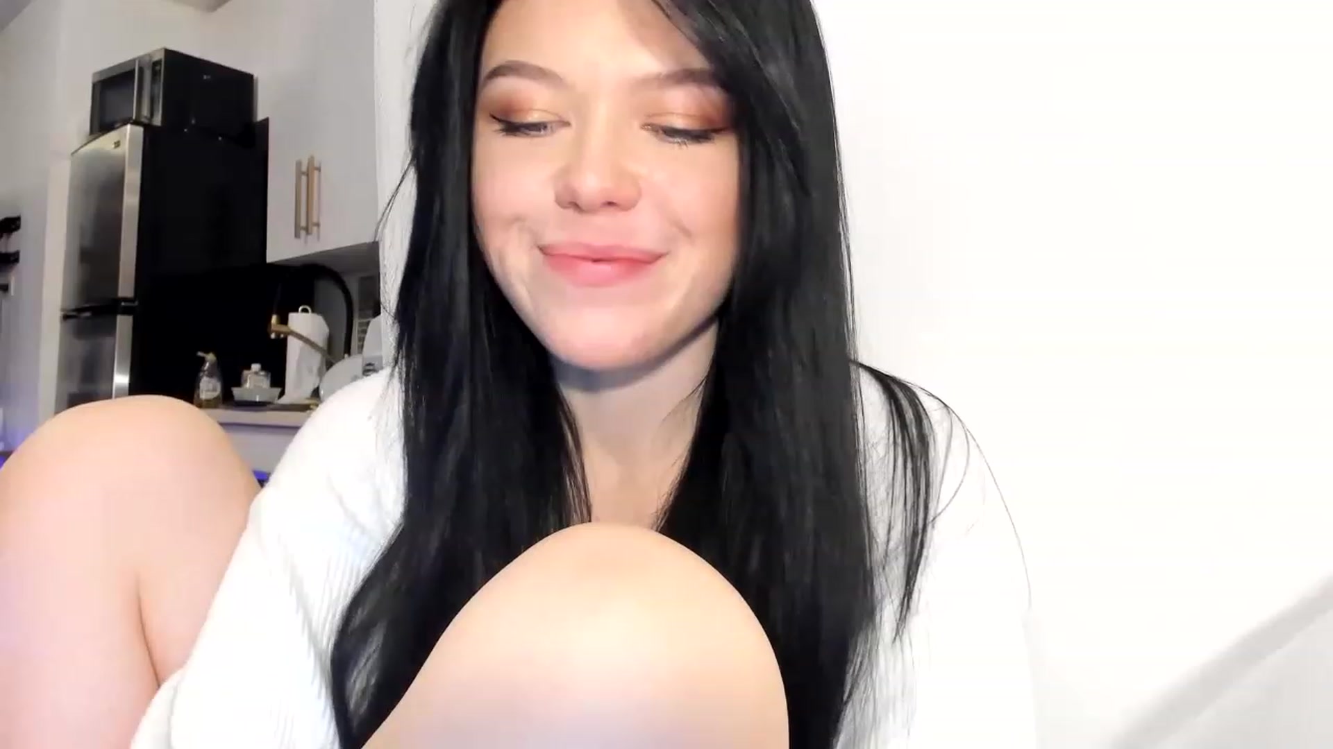 Gallery image thumbnail from Nancy_Morris's myfreecams stream on, 03/16/2023, 01:04 image 18 of 20