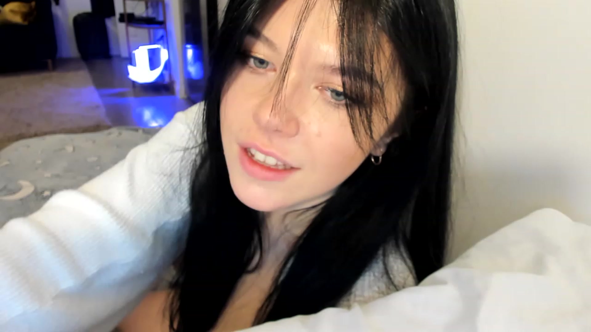 Gallery image thumbnail from Nancy_Morris's myfreecams stream on, 03/16/2023, 02:08 image 11 of 20