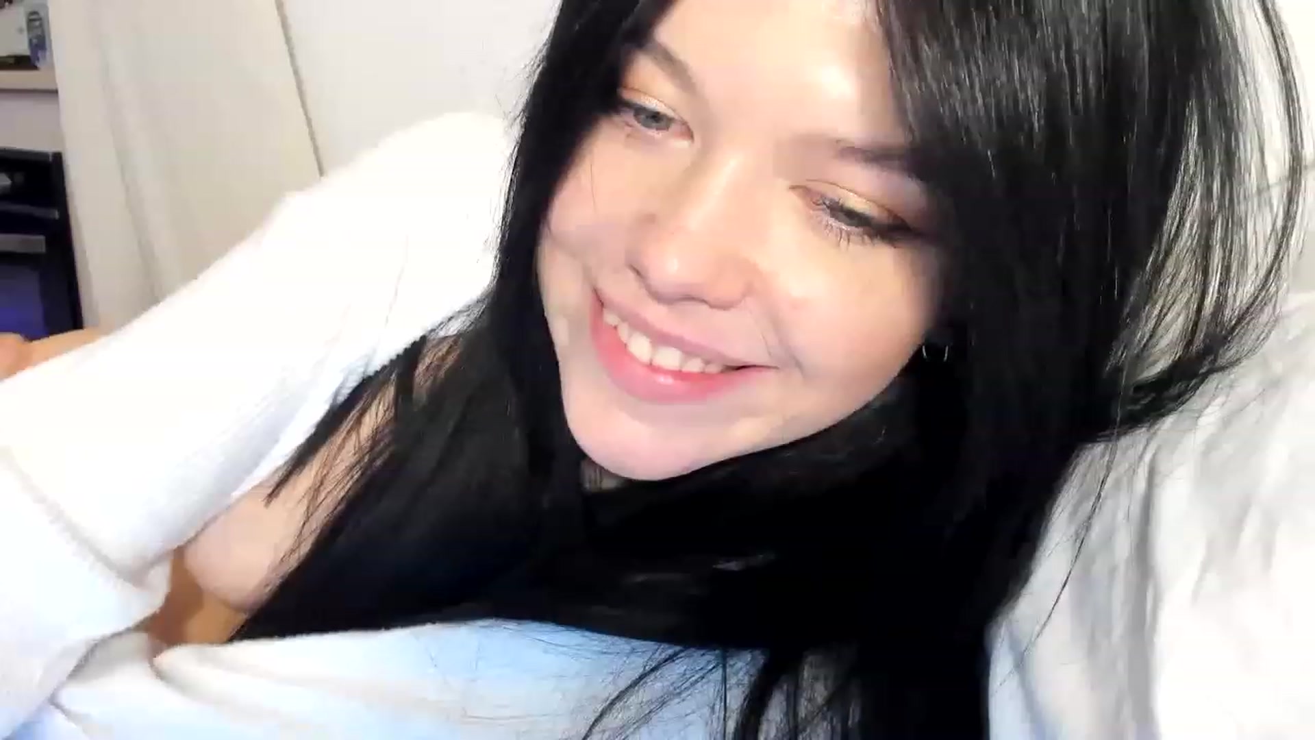 Gallery image thumbnail from Nancy_Morris's myfreecams stream on, 03/16/2023, 02:08 image 19 of 20