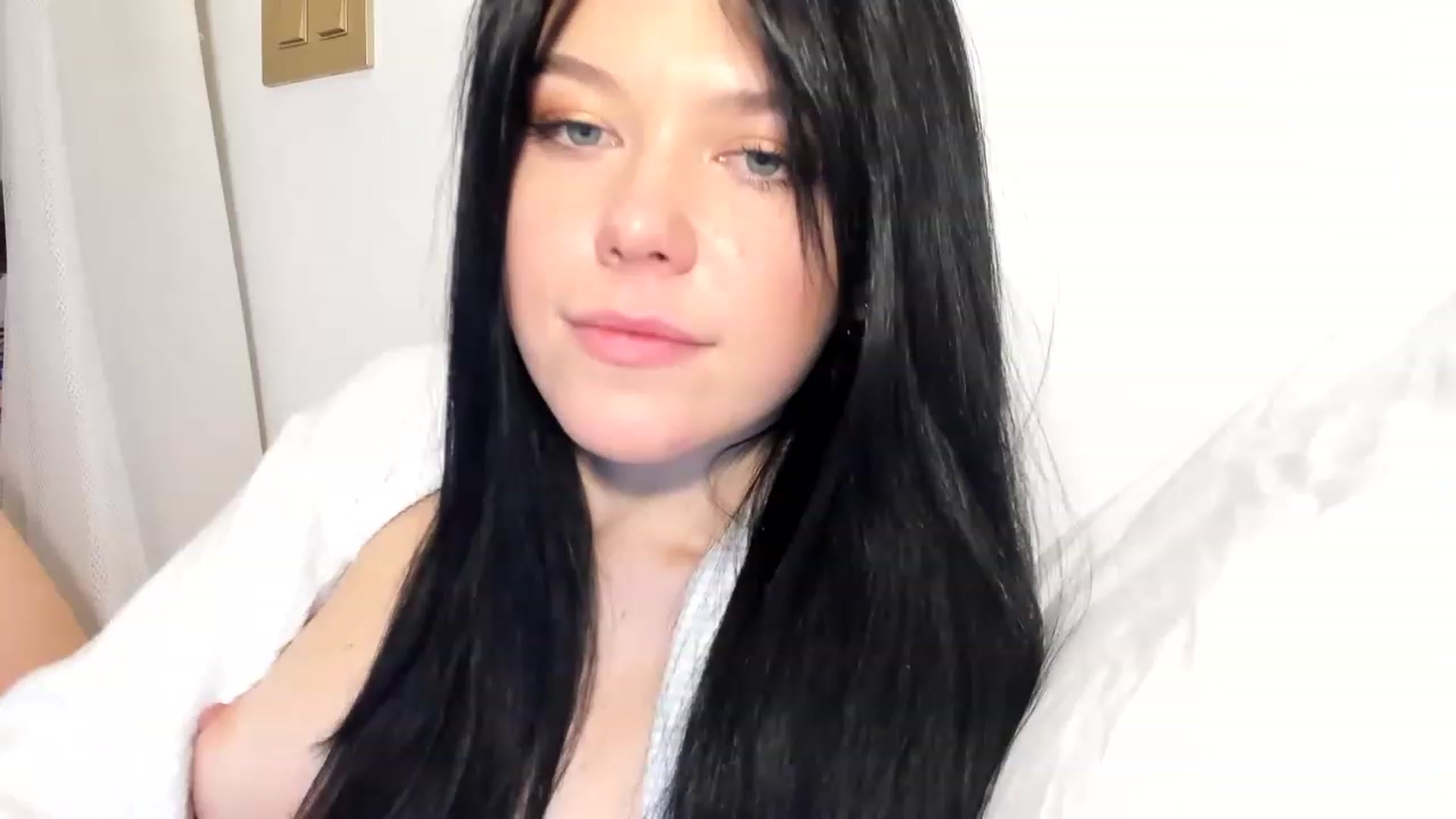 Gallery image thumbnail from Nancy_Morris's myfreecams stream on, 03/16/2023, 02:08 image 1 of 20