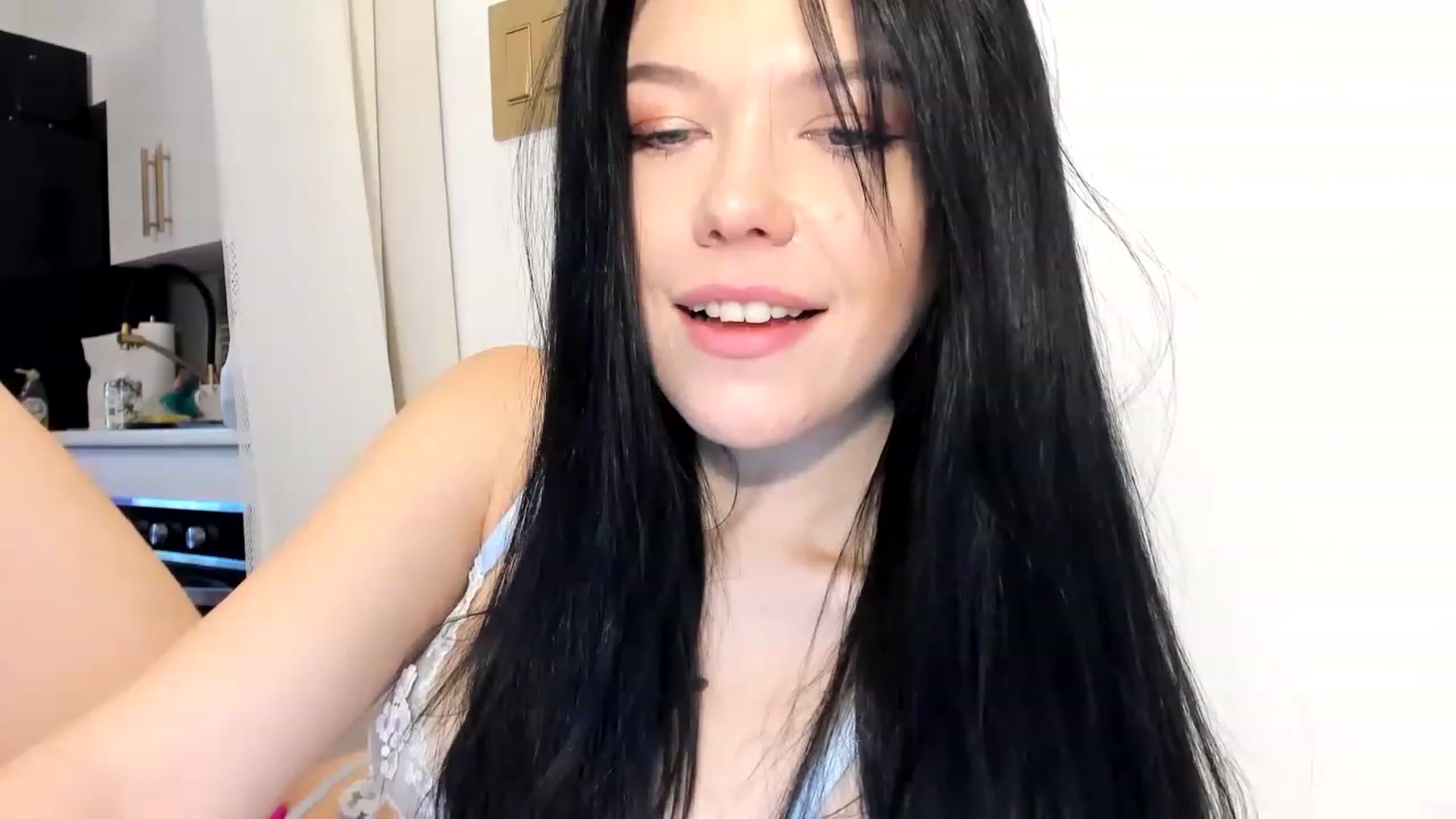 Gallery image thumbnail from Nancy_Morris's myfreecams stream on, 03/16/2023, 21:43 image 3 of 20
