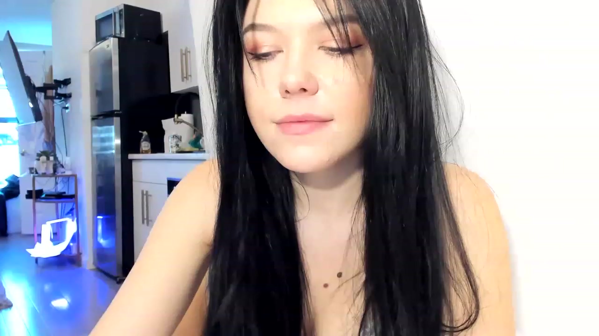 Gallery image thumbnail from Nancy_Morris's myfreecams stream on, 03/16/2023, 21:43 image 2 of 20