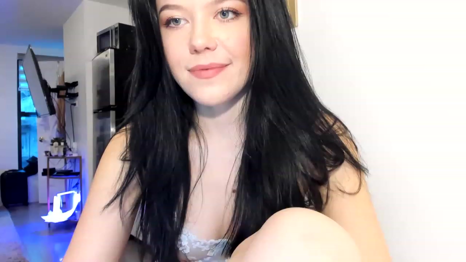 Gallery image thumbnail from Nancy_Morris's myfreecams stream on, 03/16/2023, 22:58 image 7 of 20