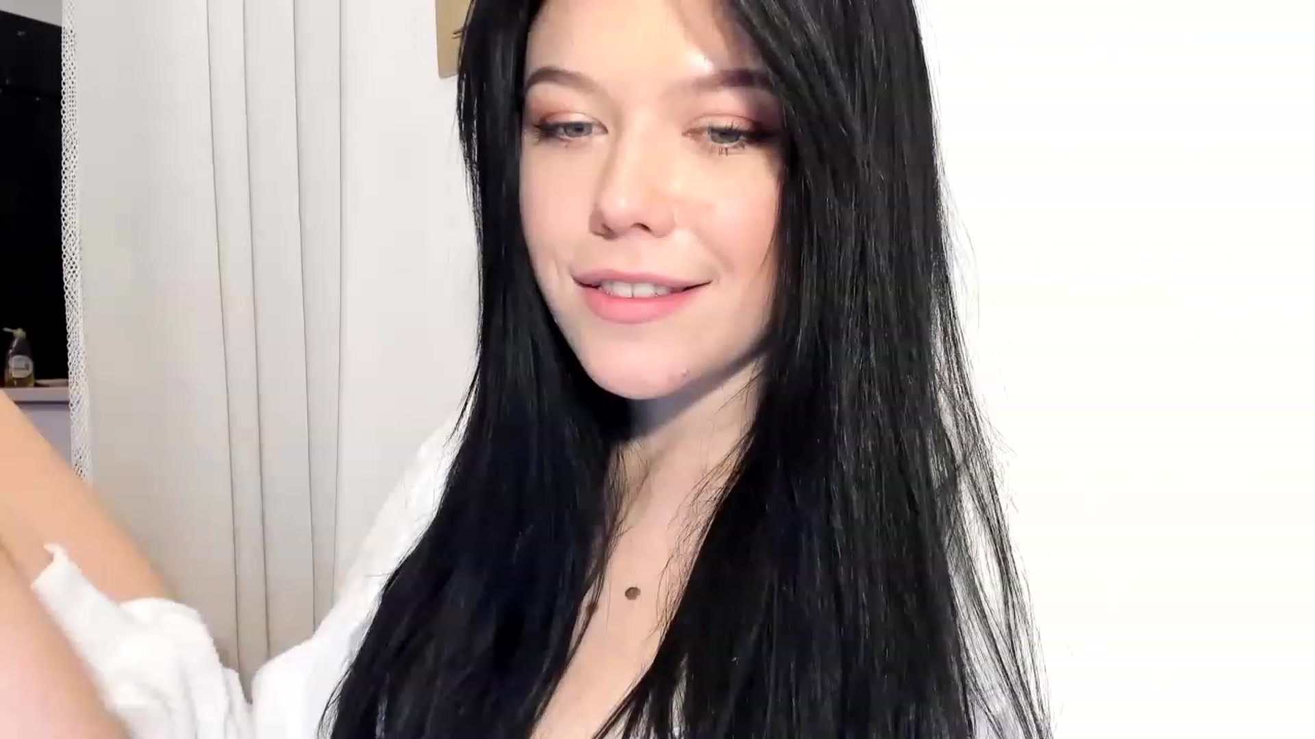 Gallery image thumbnail from Nancy_Morris's myfreecams stream on, 03/17/2023, 01:02 image 3 of 20