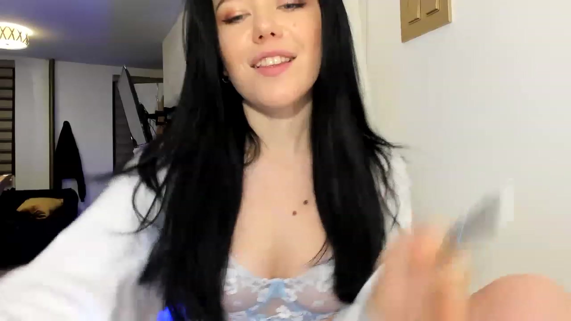 Gallery image thumbnail from Nancy_Morris's myfreecams stream on, 03/17/2023, 01:02 image 18 of 20