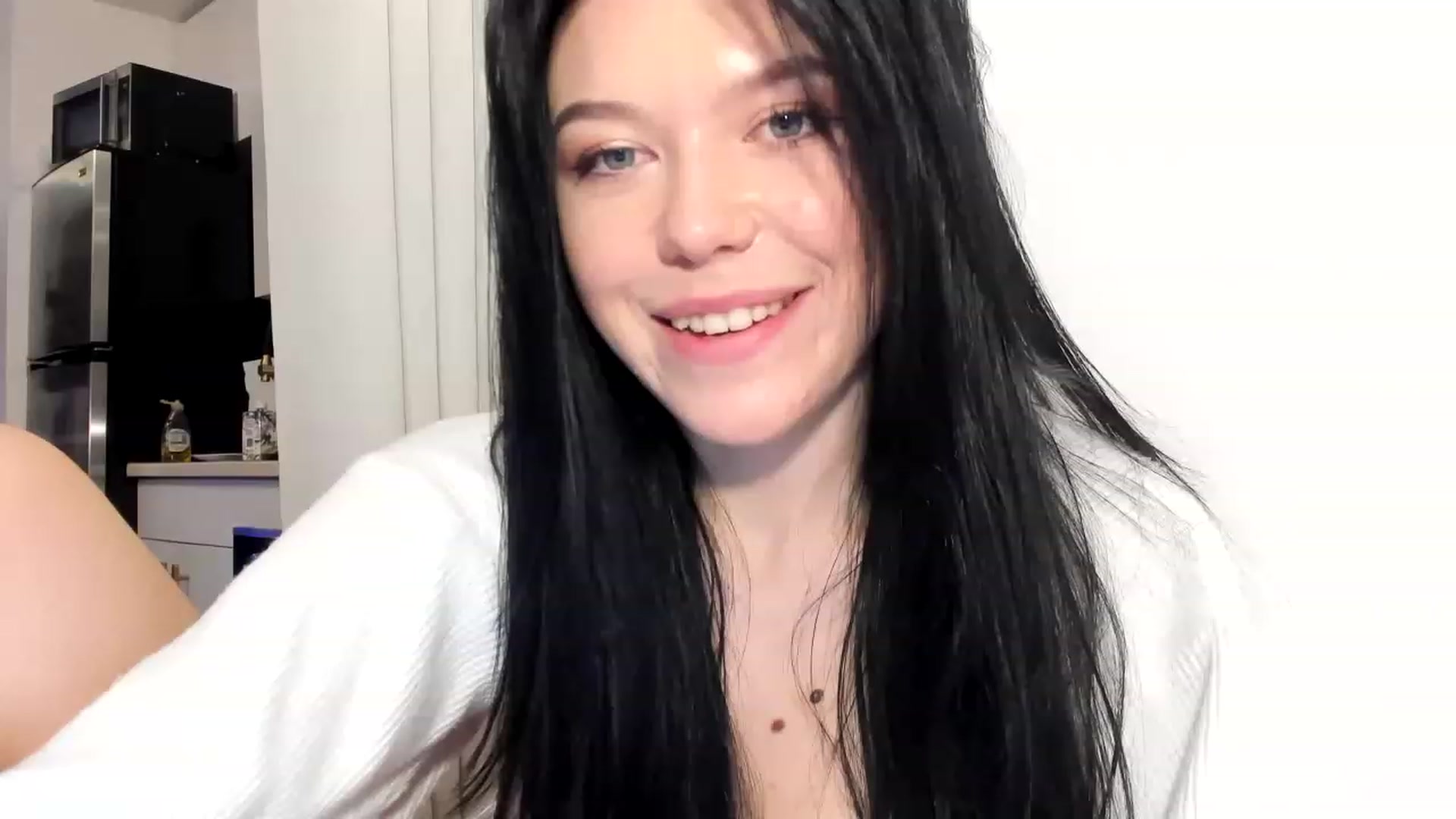 Gallery image thumbnail from Nancy_Morris's myfreecams stream on, 03/17/2023, 01:02 image 9 of 20