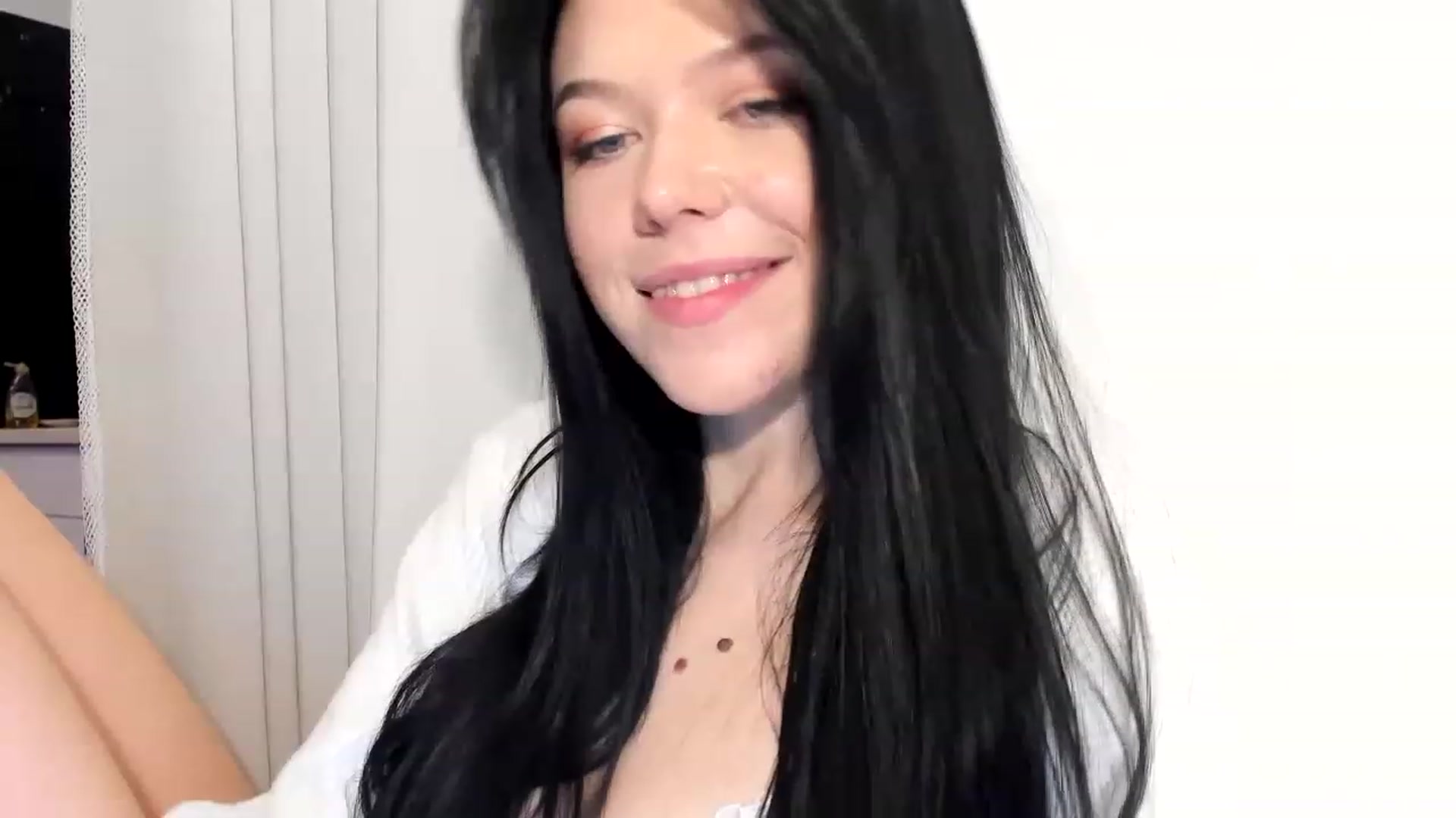 Gallery image thumbnail from Nancy_Morris's myfreecams stream on, 03/17/2023, 01:02 image 2 of 20
