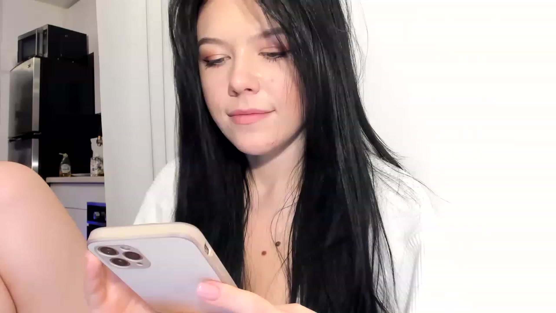 Gallery image thumbnail from Nancy_Morris's myfreecams stream on, 03/17/2023, 01:02 image 8 of 20