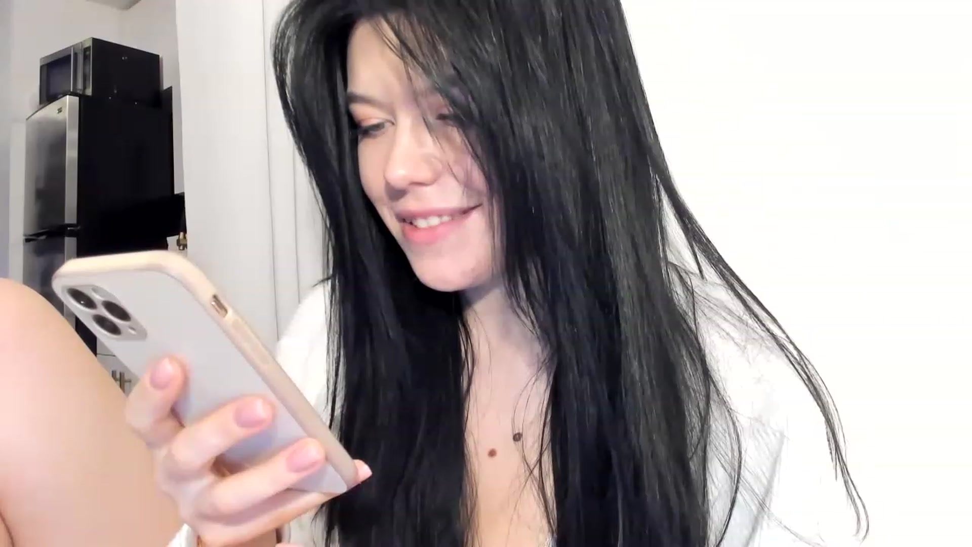Gallery image thumbnail from Nancy_Morris's myfreecams stream on, 03/17/2023, 02:02 image 7 of 20