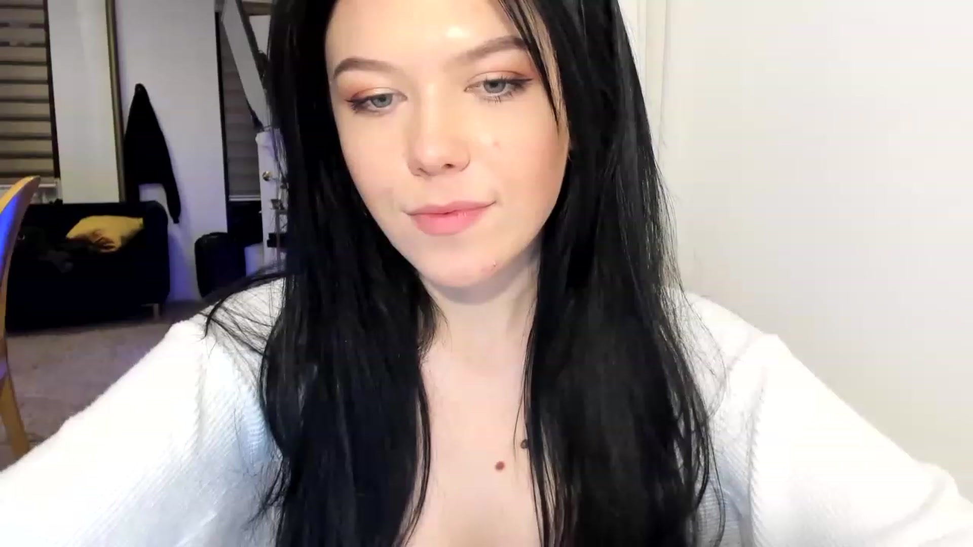 Gallery image thumbnail from Nancy_Morris's myfreecams stream on, 03/17/2023, 02:02 image 10 of 20