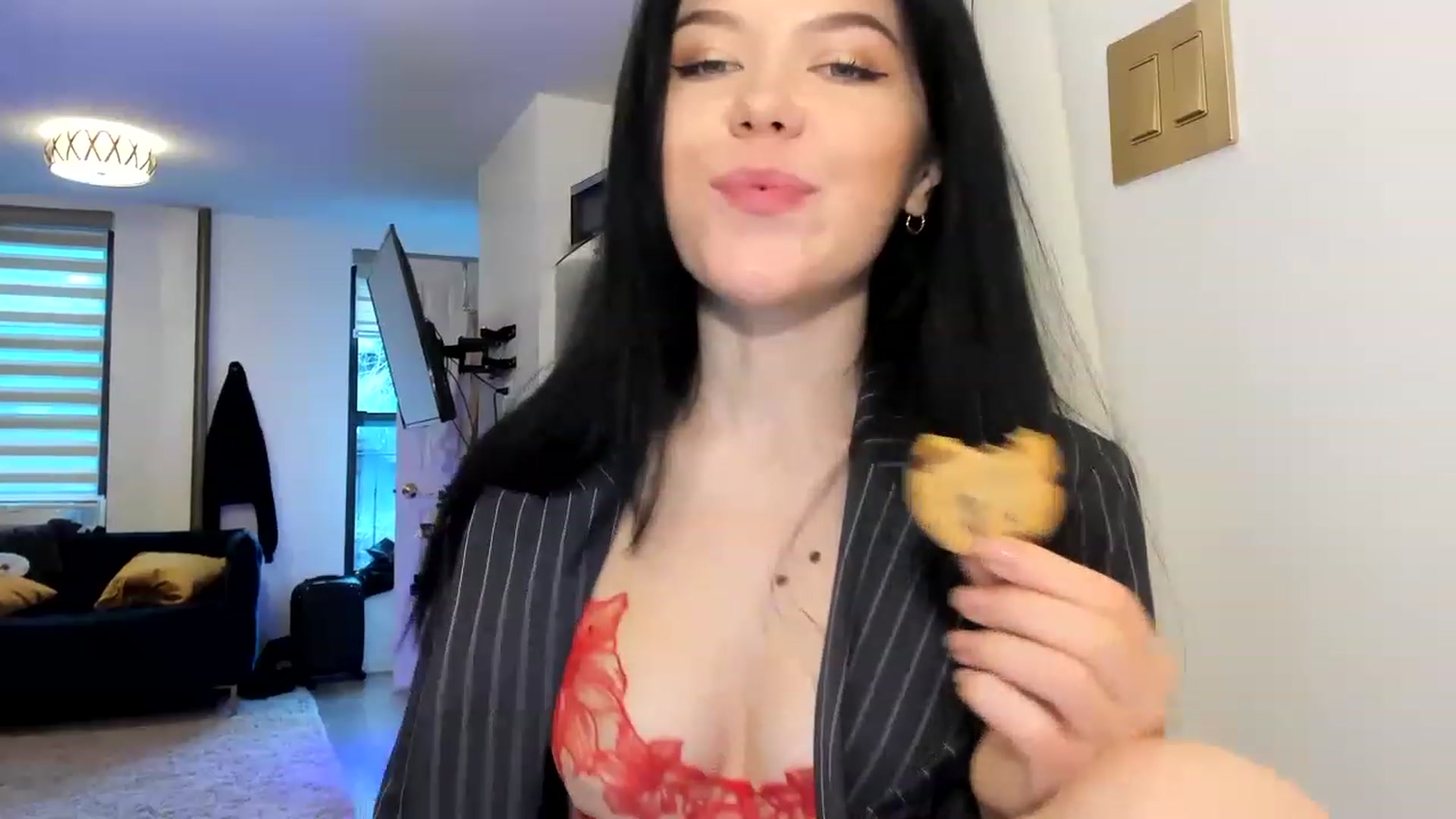 Gallery image thumbnail from Nancy_Morris's myfreecams stream on, 03/17/2023, 22:58 image 16 of 20
