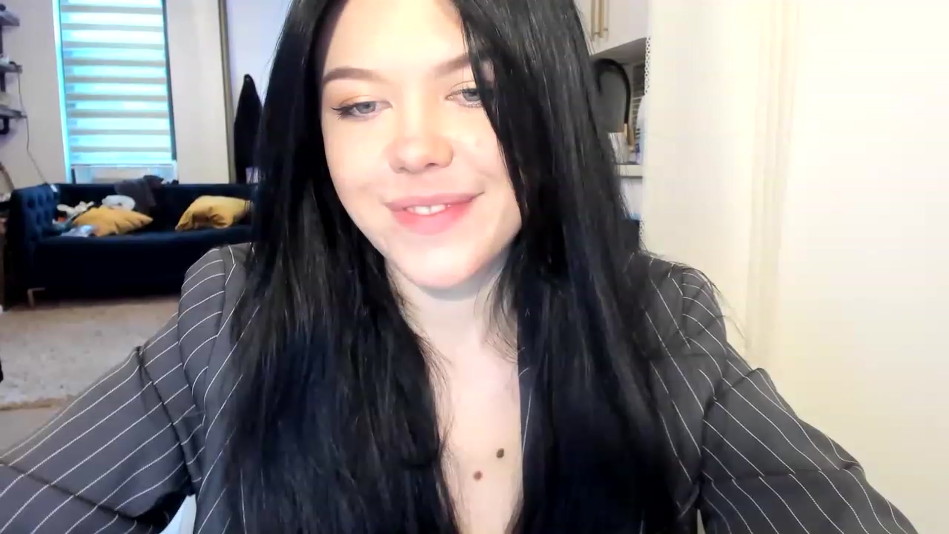 Gallery image thumbnail from Nancy_Morris's myfreecams stream on, 03/17/2023, 22:58 image 15 of 20