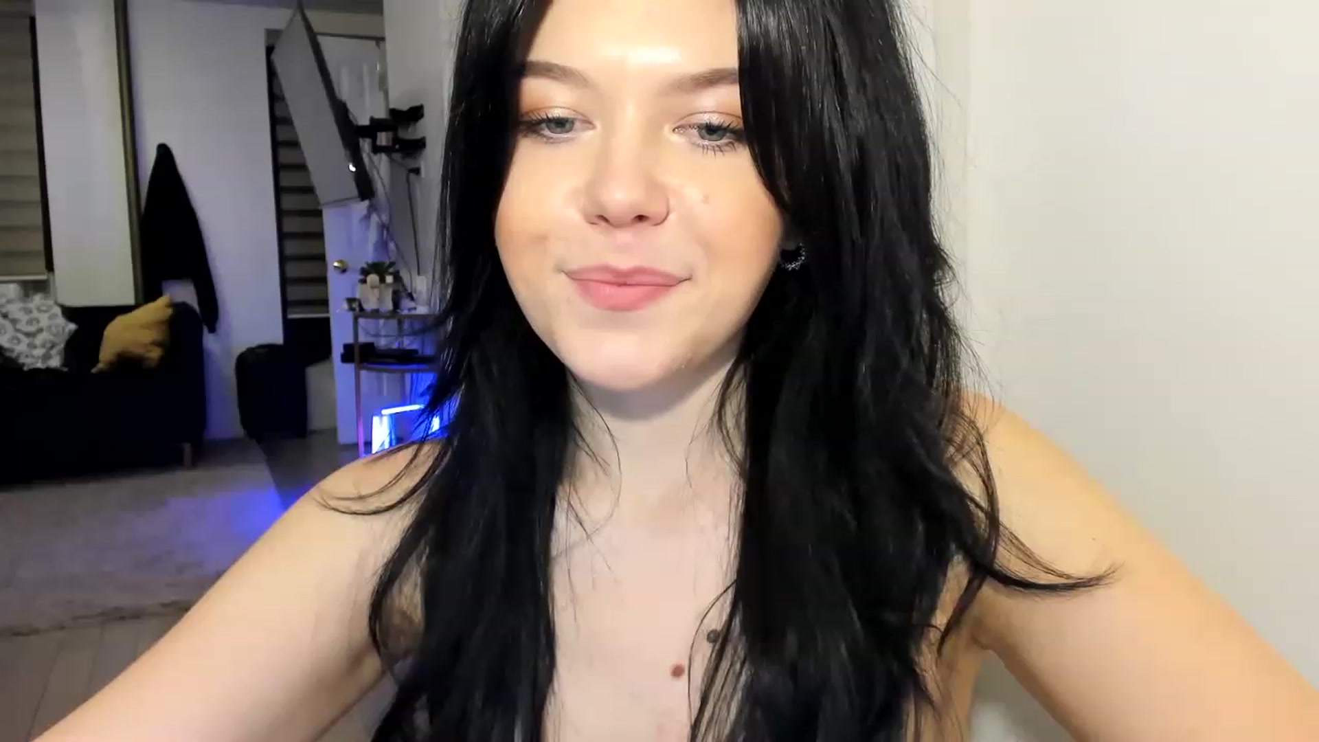 Gallery image thumbnail from Nancy_Morris's myfreecams stream on, 03/19/2023, 24:47 image 2 of 20