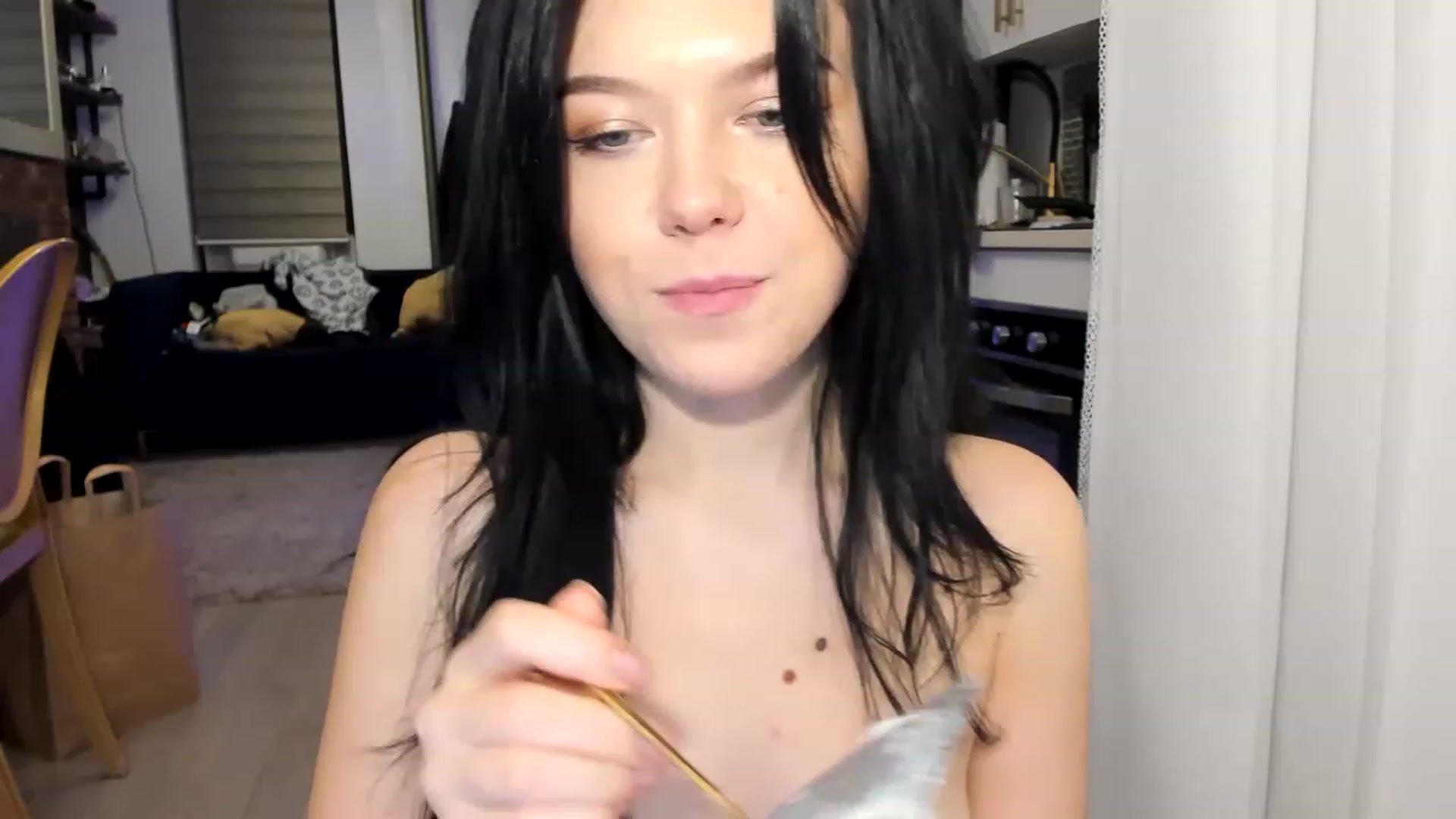 Gallery image thumbnail from Nancy_Morris's myfreecams stream on, 03/19/2023, 01:45 image 4 of 20